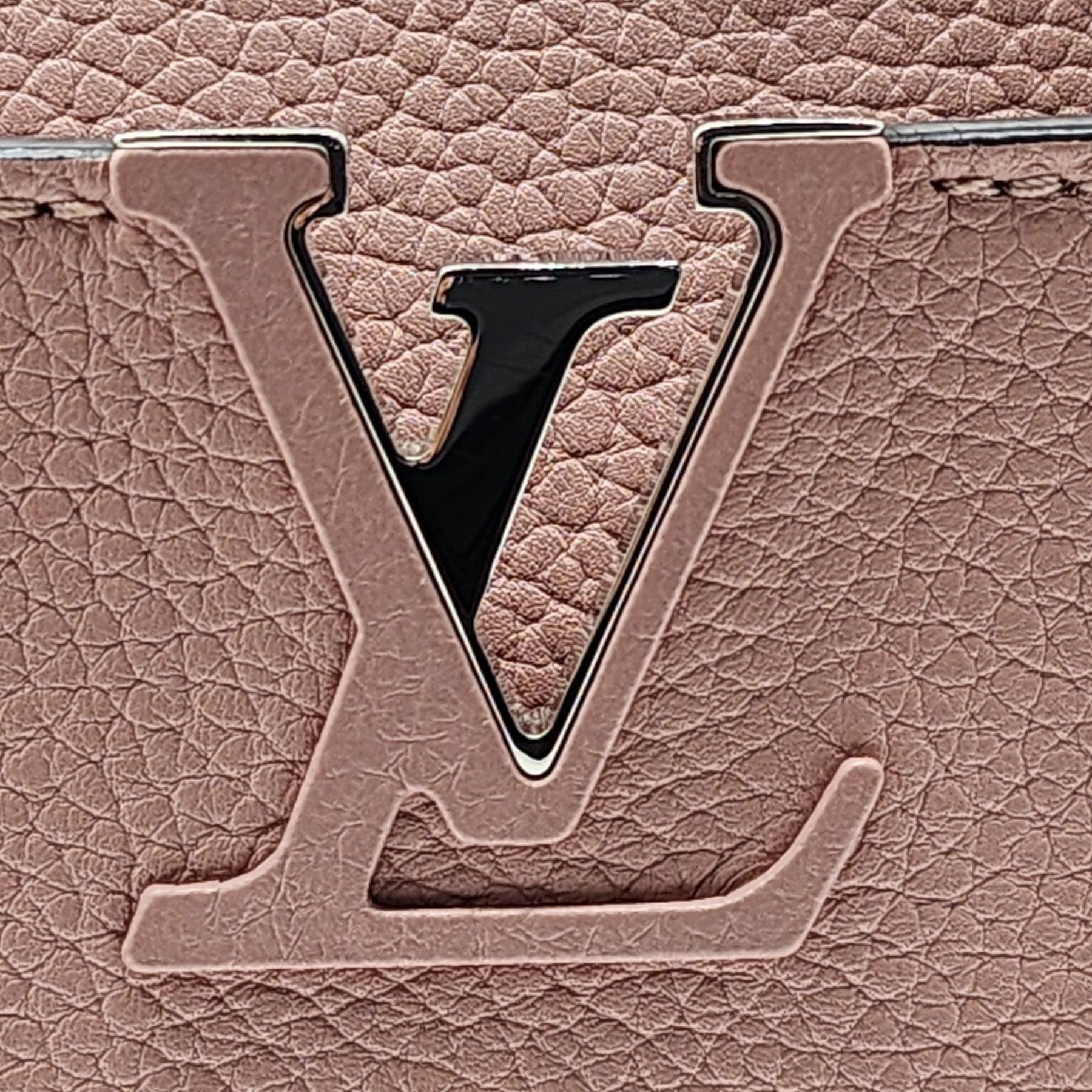 Louis Vuitton Capucines BB Shoulder Bag M22178 in Pink 3