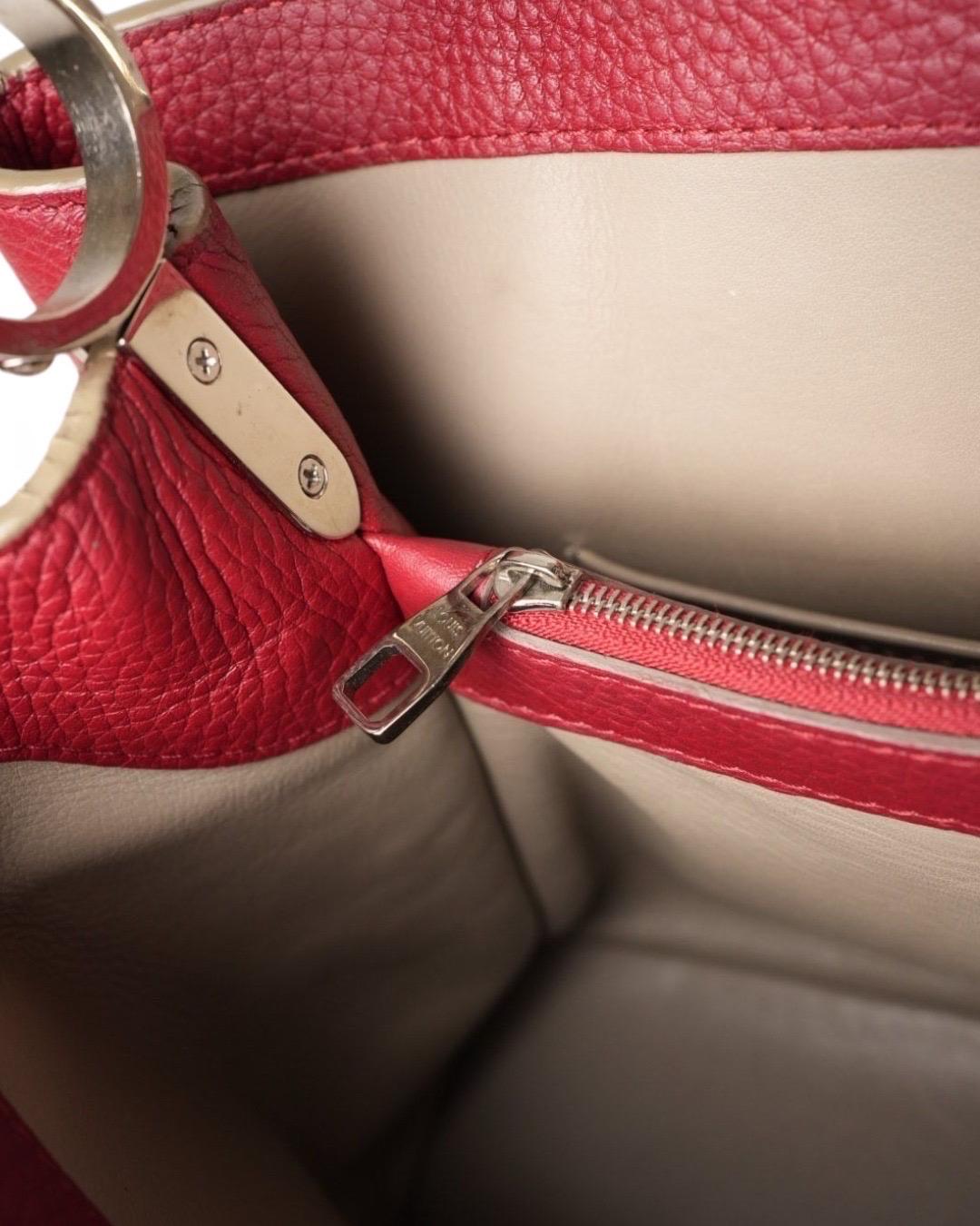 Louis Vuitton Capucines GM Martellata Rossa en vente 11