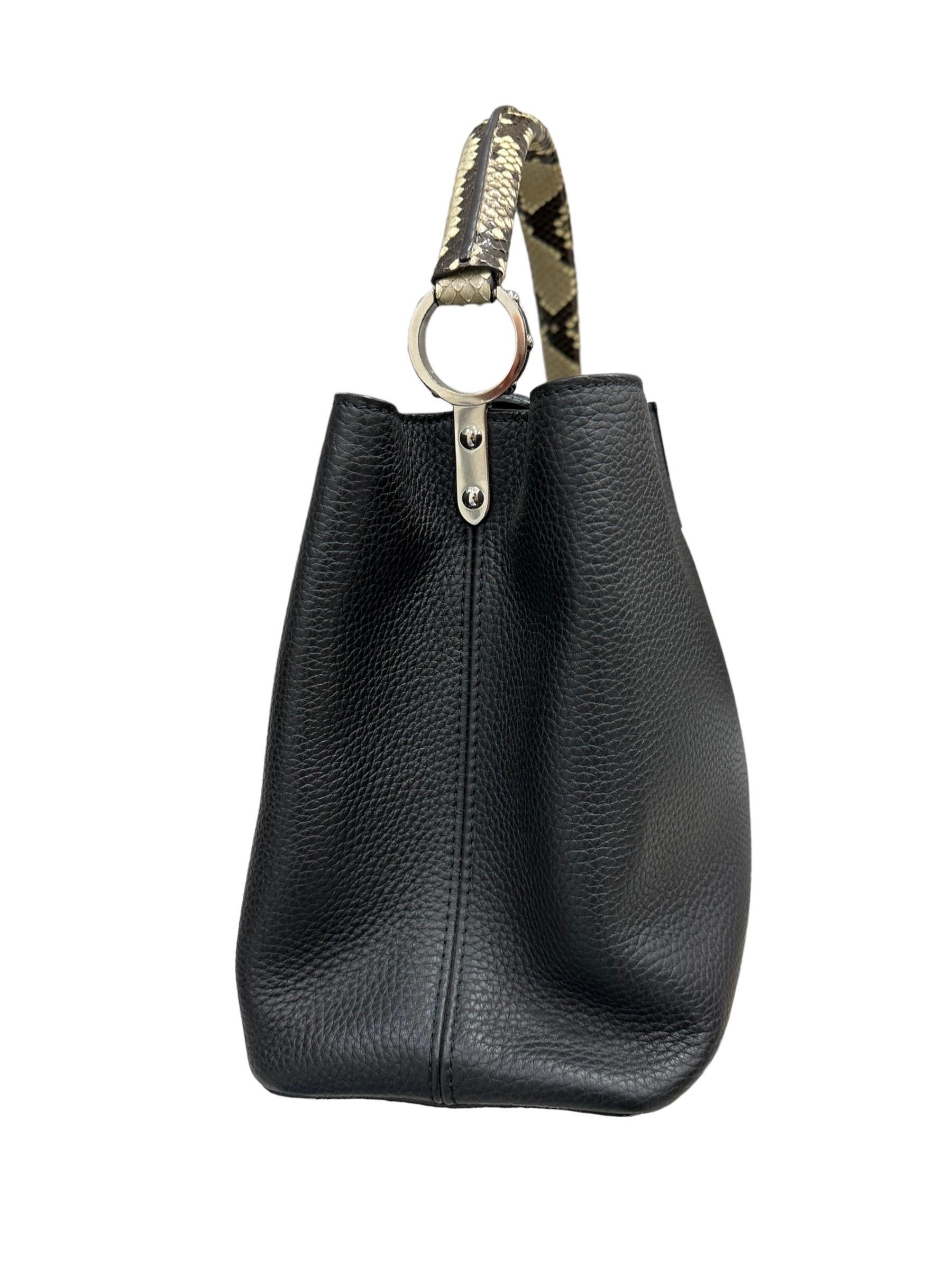 Noir Louis Vuitton Capucines GM Top Handle Bag Black Leather en vente