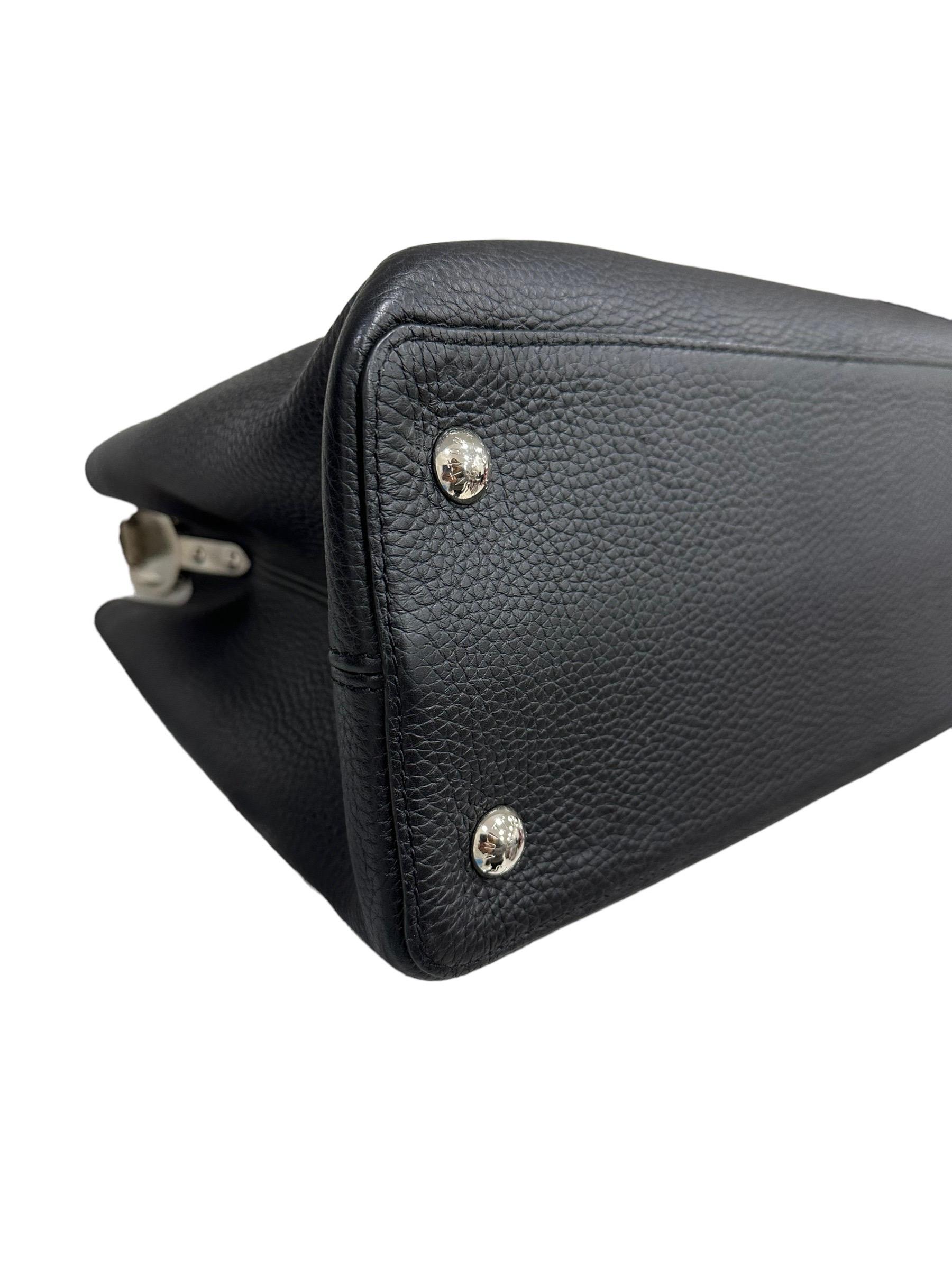 Louis Vuitton Capucines GM Top Handle Tasche aus schwarzem Leder im Angebot 3