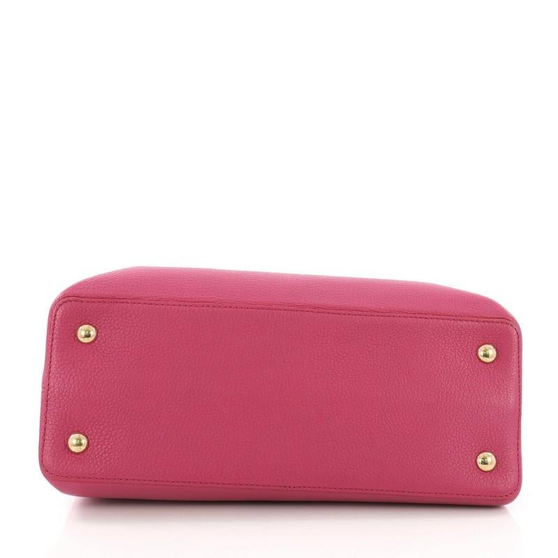 Women's Louis Vuitton Capucines Handbag Leather MM