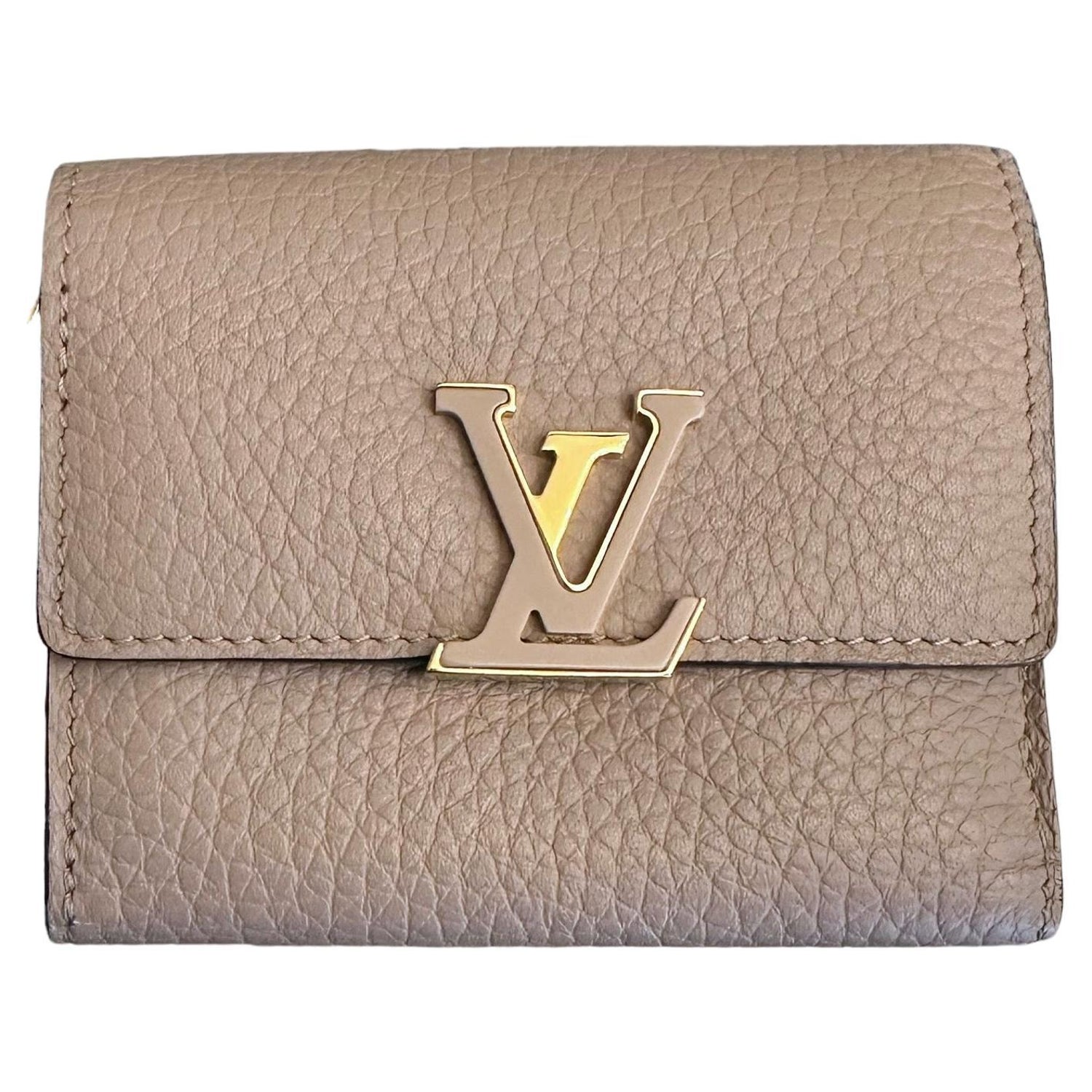 Capucines exotic leathers handbag Louis Vuitton Grey in Exotic leathers -  30938385