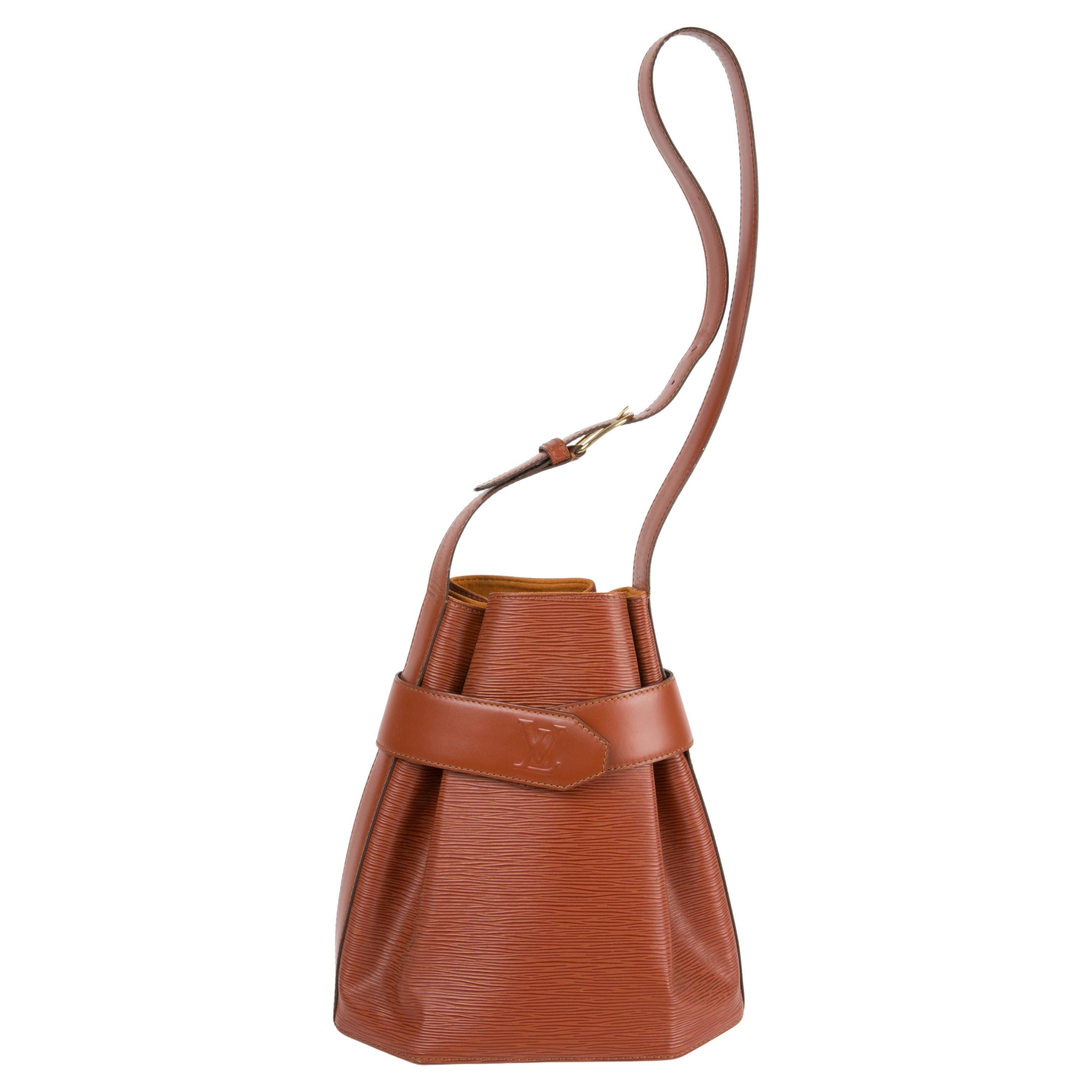 Louis Vuitton Caramel Epi Leather Sac D Epaule GM Bucket Shoulder Bag For Sale