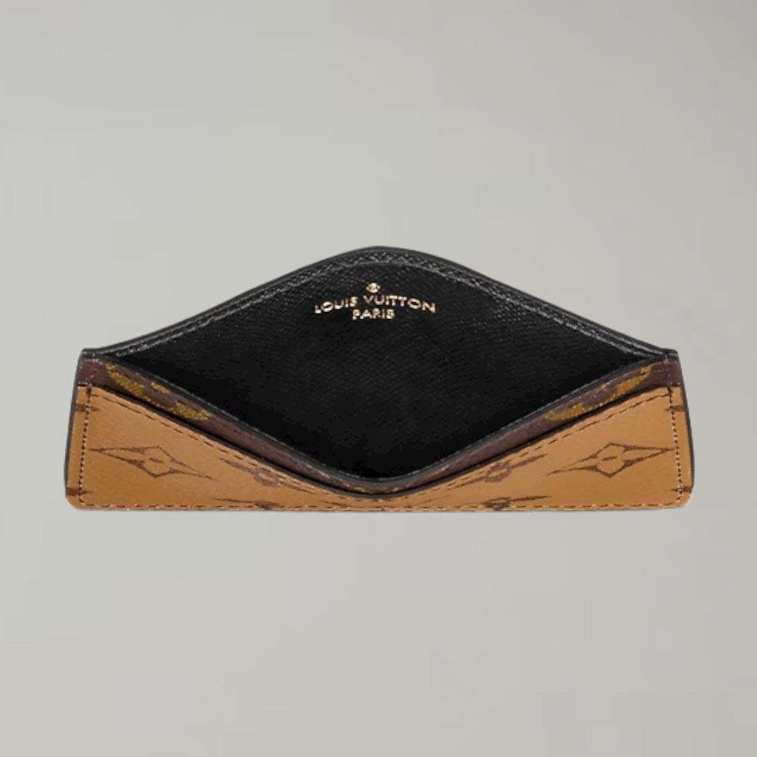 Louis Vuitton Card Holder Monogram Reverse Canvas In New Condition For Sale In Nicosia, CY