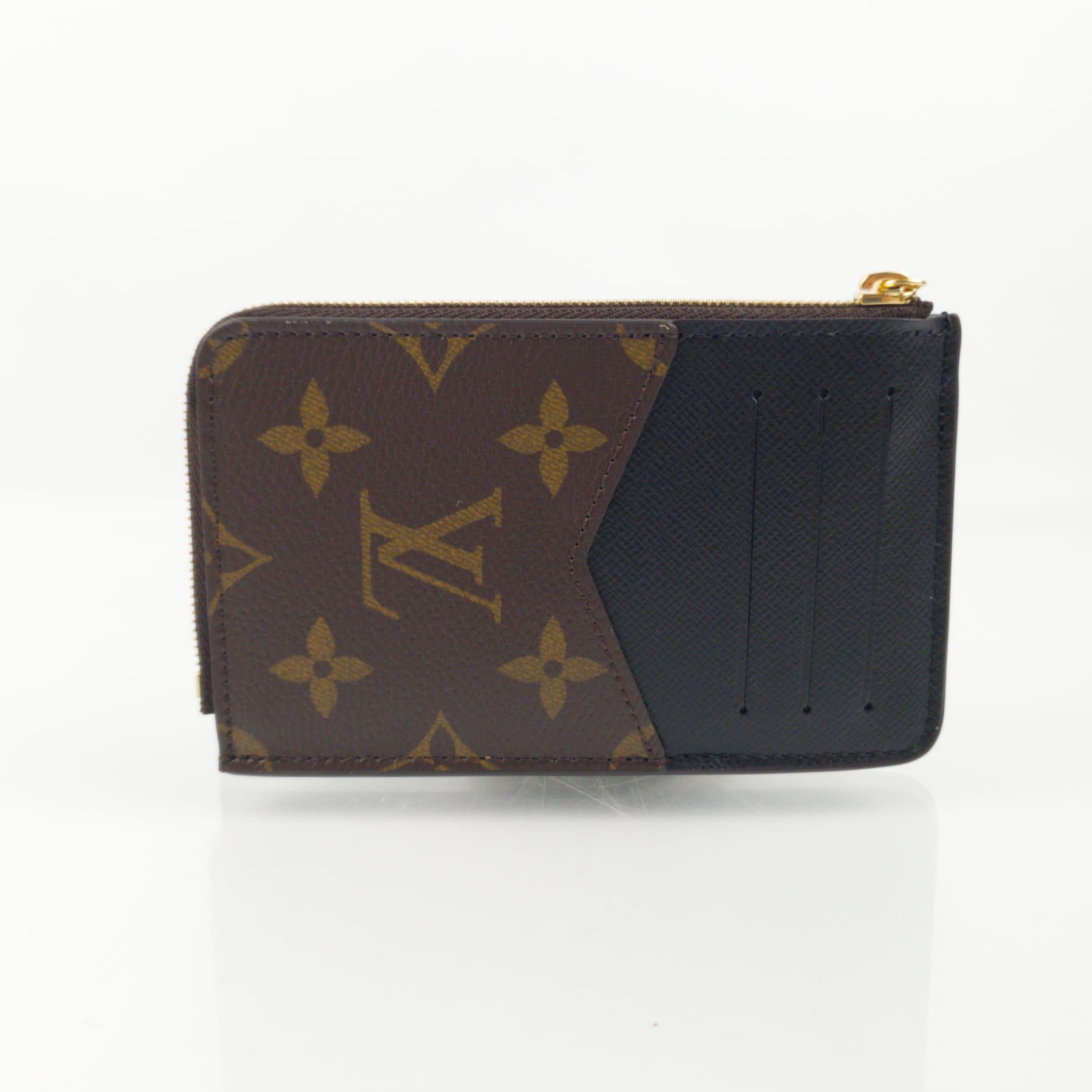 Louis Vuitton CARD HOLDER WITH ZIPPER Black Monogram coated canvas In New Condition For Sale In Nicosia, CY