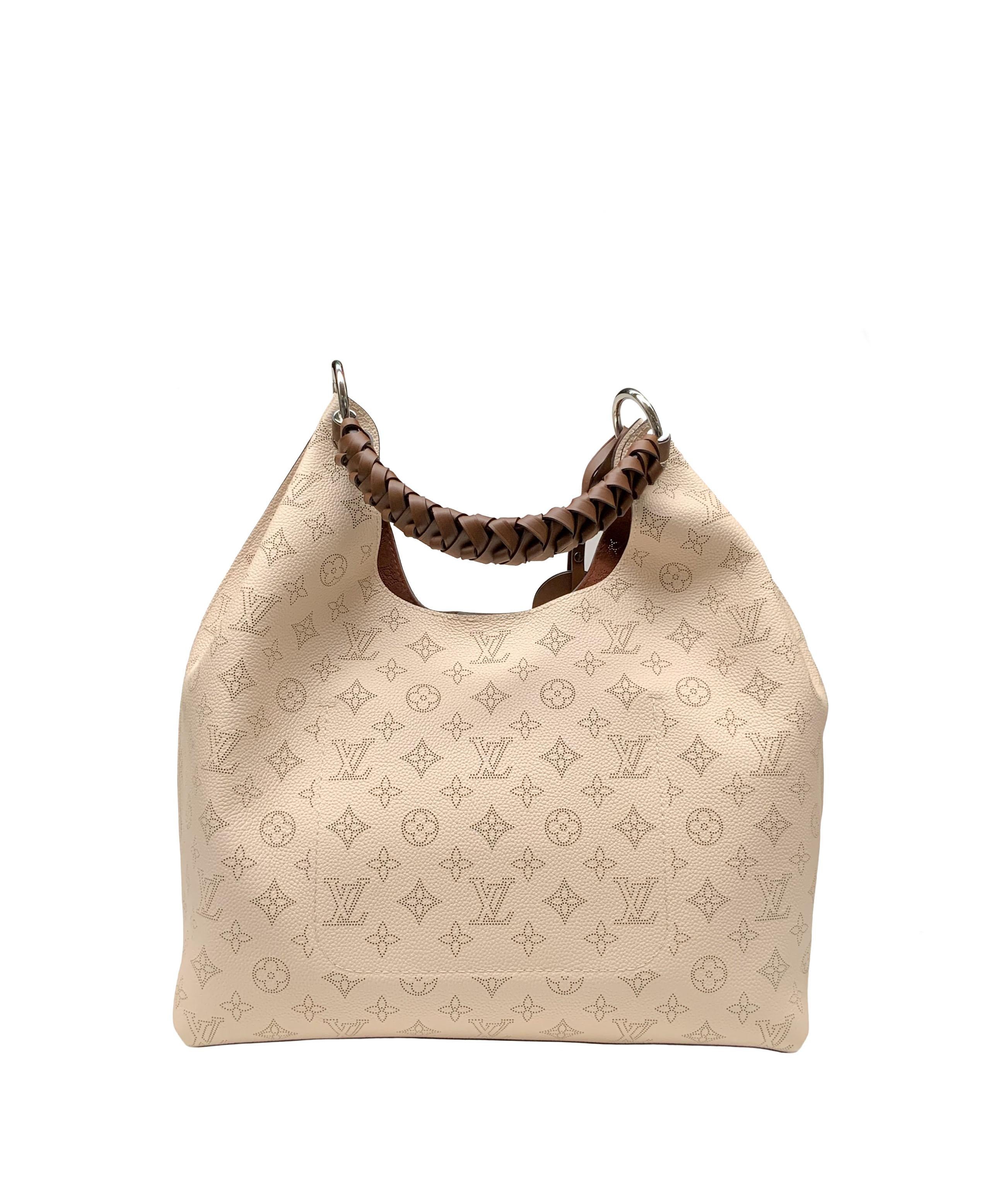 Louis Vuitton Carmel Hobo Mahina Tasche (Beige)