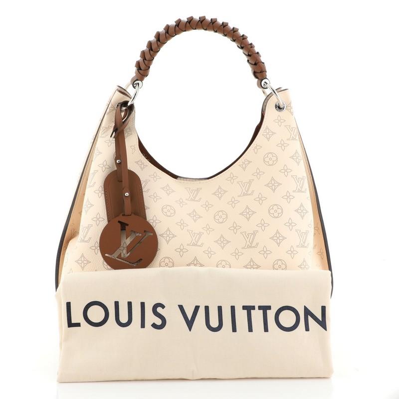 Louis Vuitton Carmel Hobo Mahina Leder