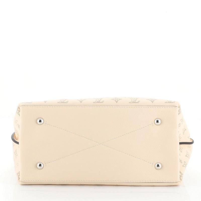 Louis Vuitton Carmel Hobo Mahina-Leder aus Mahina-Leder für Damen oder Herren