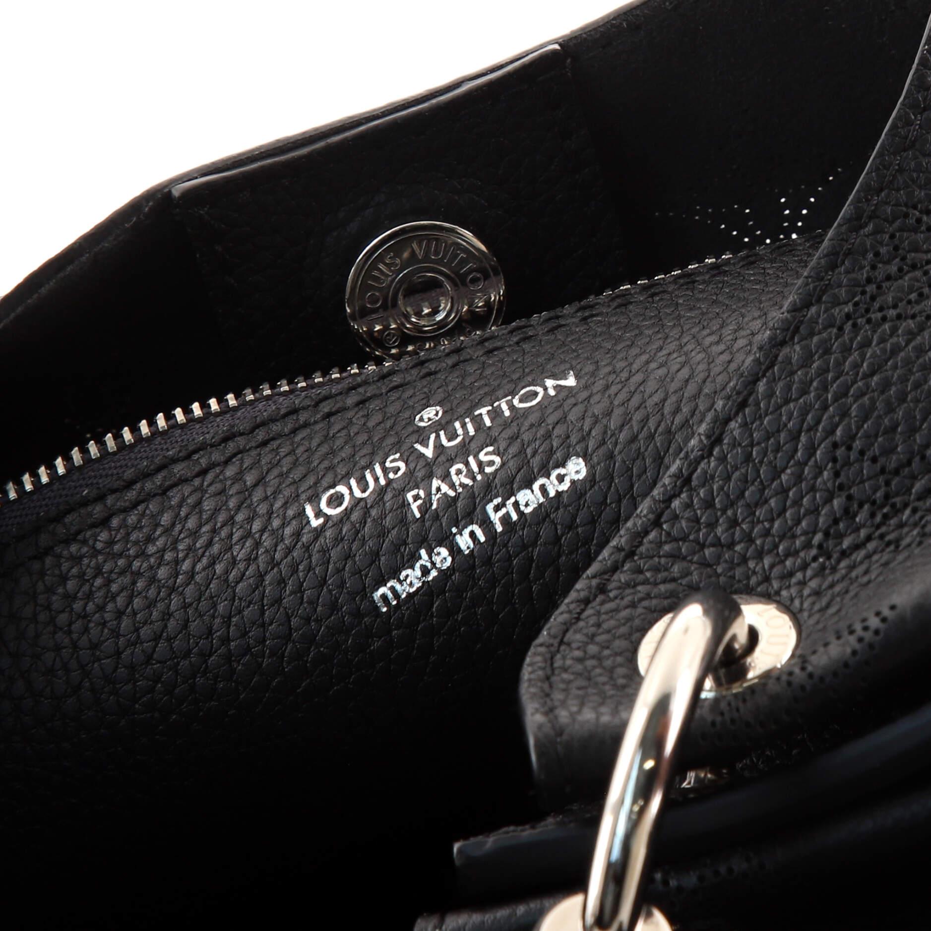 Women's or Men's Louis Vuitton Carmel Hobo Mahina Leather
