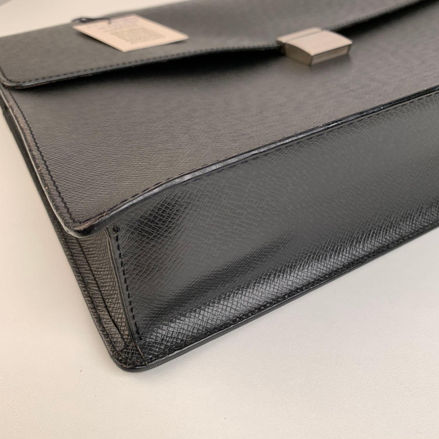 Louis Vuitton Cartella Porte Documente Borsa da Lavoro Pelle Taiga For Sale  at 1stDibs