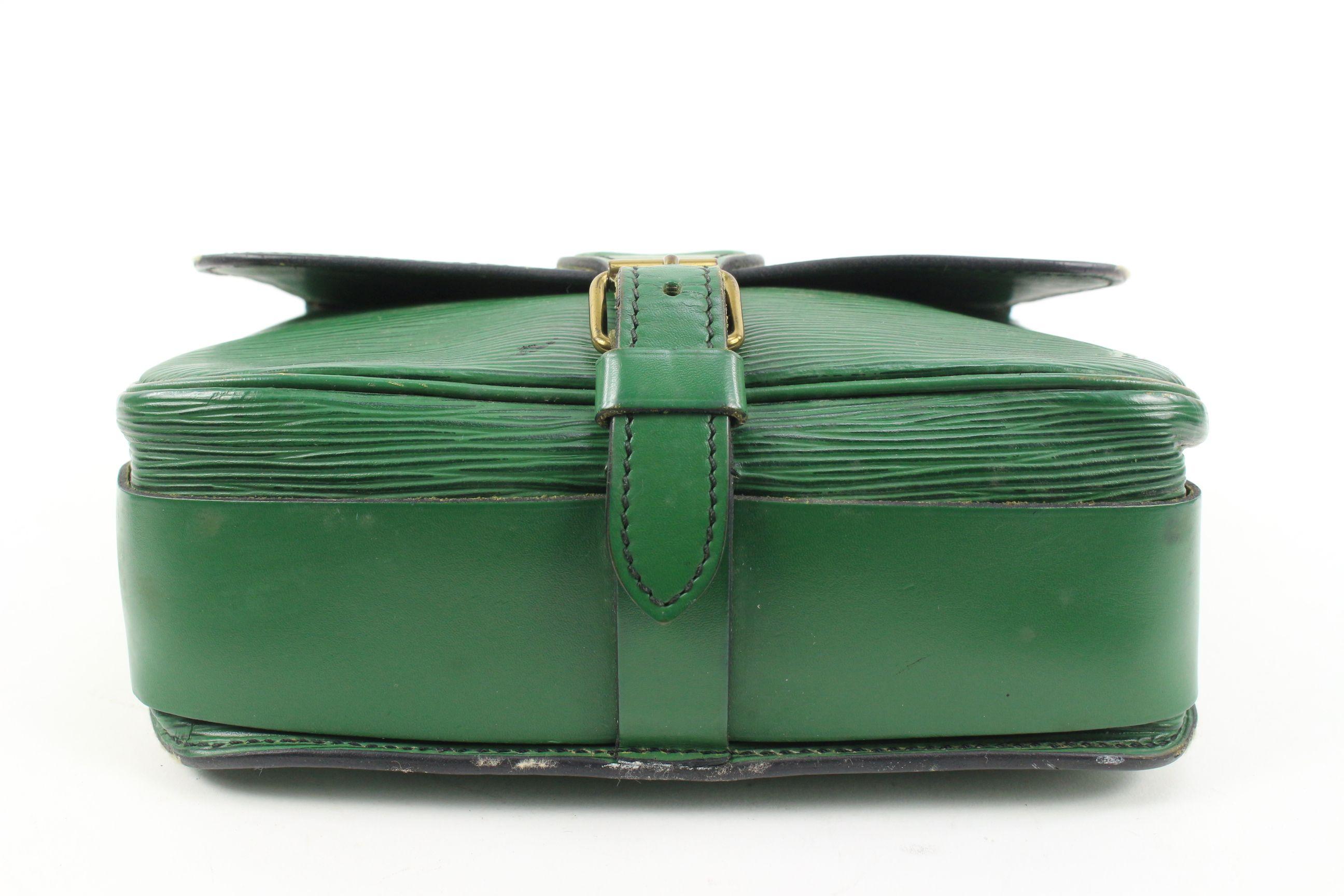 Louis Vuitton Cartouchiere 872776 Green Epi Leather Cross Body Bag In Good Condition In Dix hills, NY