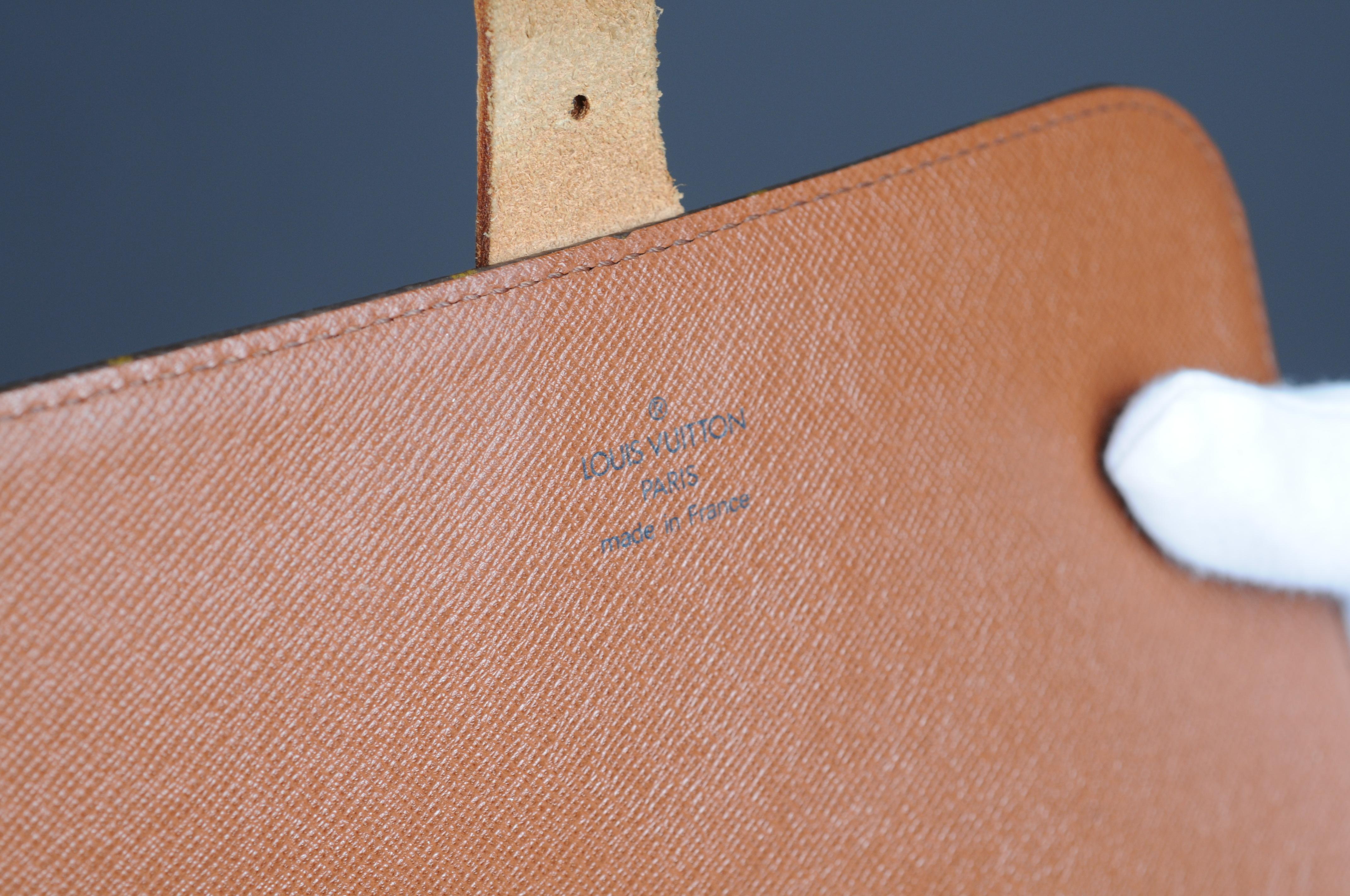 Louis Vuitton Cartouchiere mm Crossbidy-Tasche  im Angebot 9
