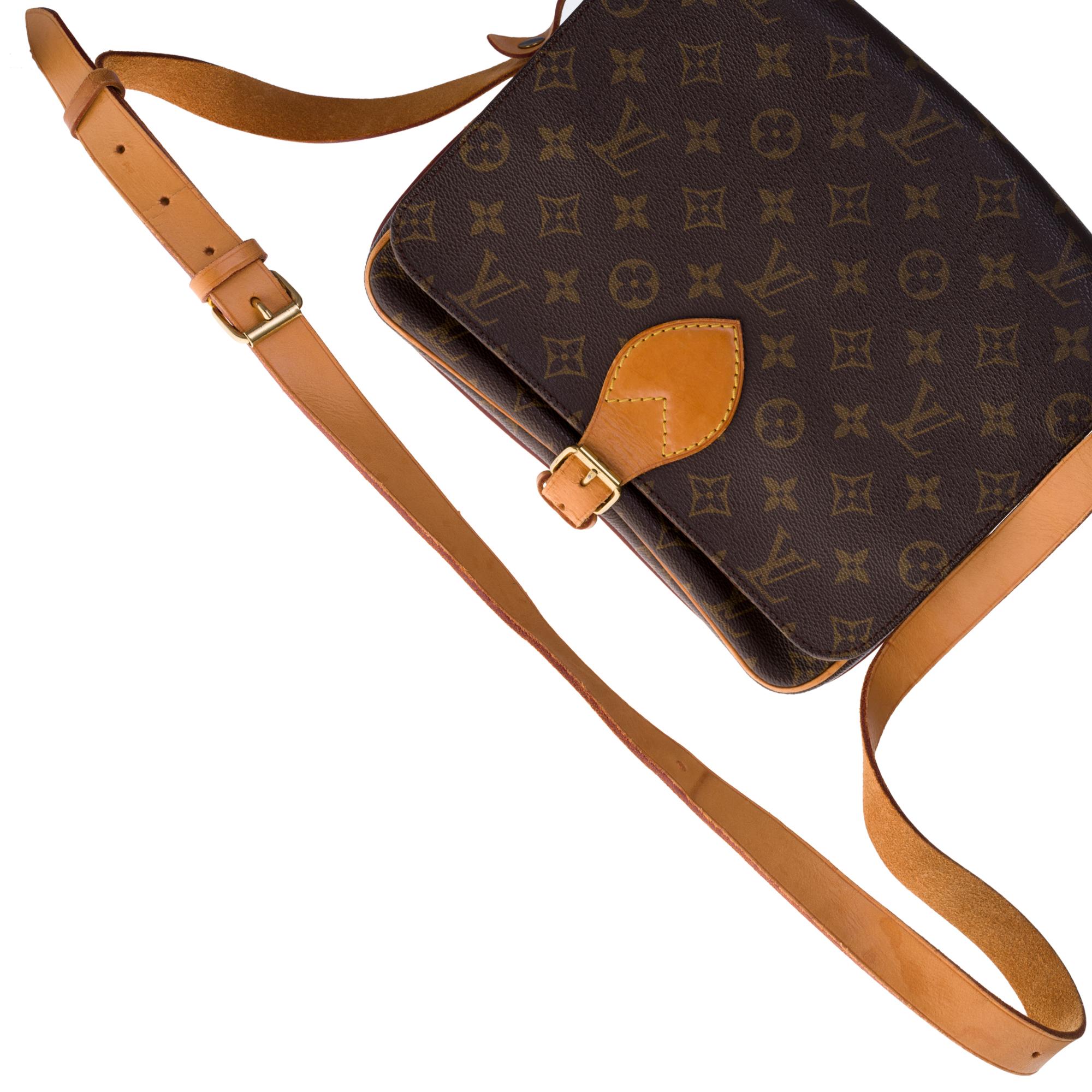 Louis Vuitton Cartouchière shoulder bag in brown canvas and brown leather  3
