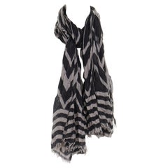 LOUIS VUITTON pañuelo deshilachado mezcla de seda y cachemira gris negro raya chevron logotipo