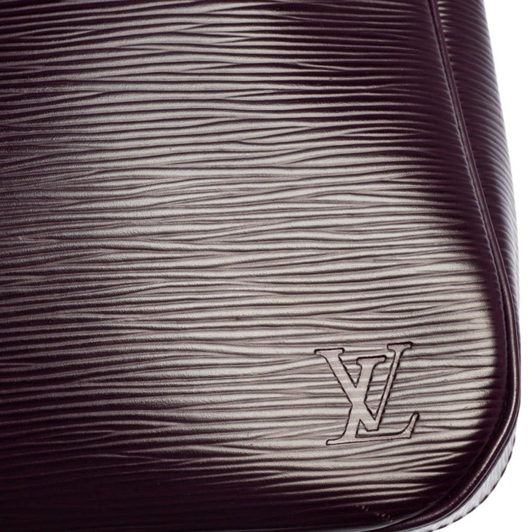 Louis Vuitton Cassis Epi Leather Passy PM Bag For Sale 3