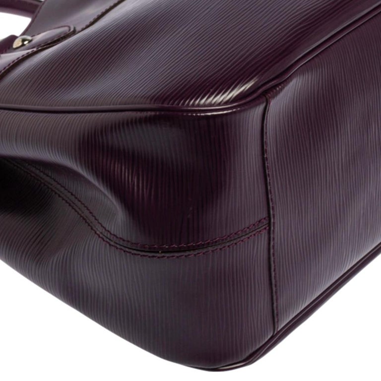 Louis Vuitton Cassis Epi Leather Passy PM Bag For Sale 4