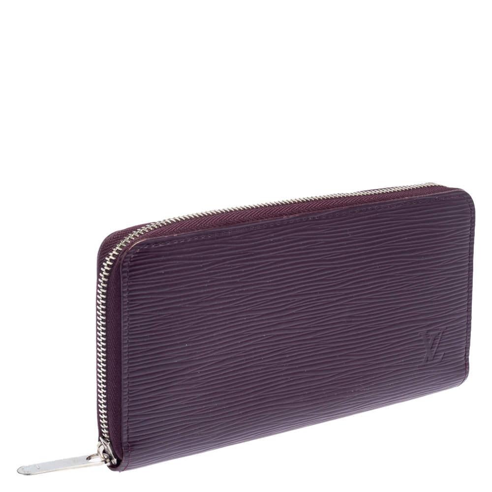 Louis Vuitton Cassis Epi Leather Zippy Wallet In Good Condition For Sale In Dubai, Al Qouz 2