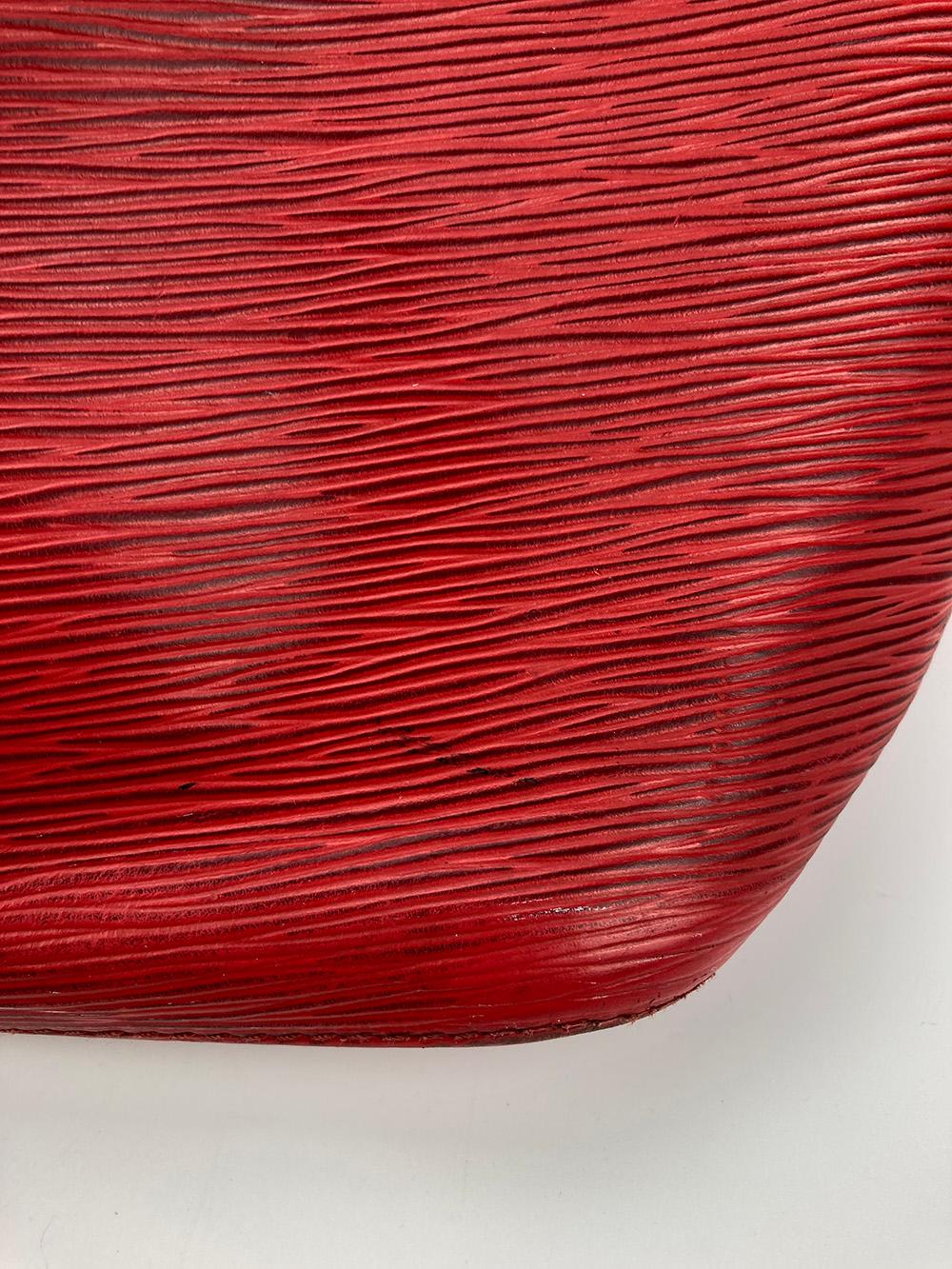 Louis Vuitton Castillian Red Epi Noe Drawstring Bucket Bag For Sale 12