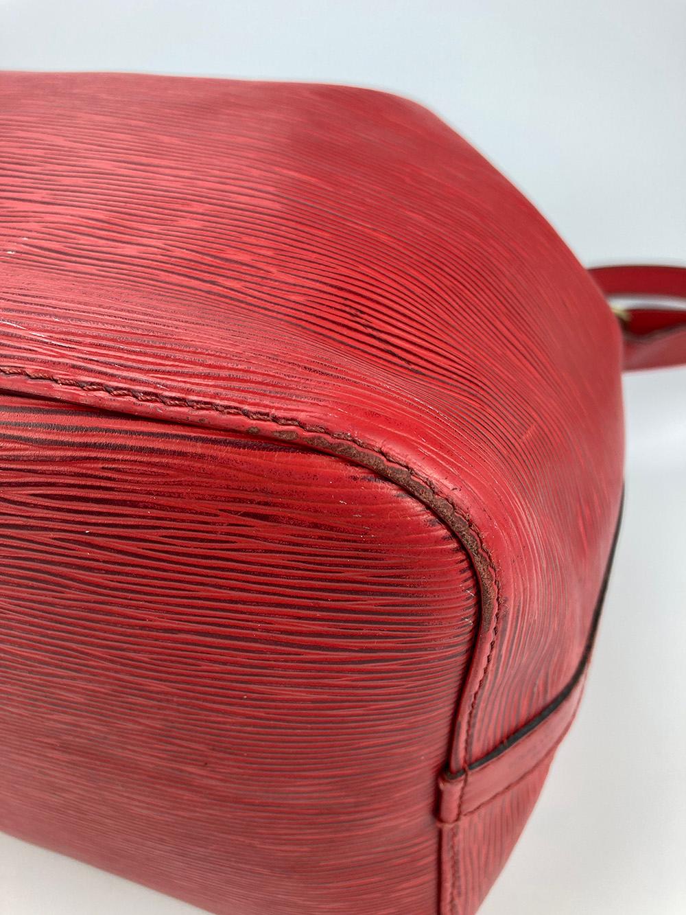 Louis Vuitton Castillian Red Epi Noe Drawstring Bucket Bag For Sale 3