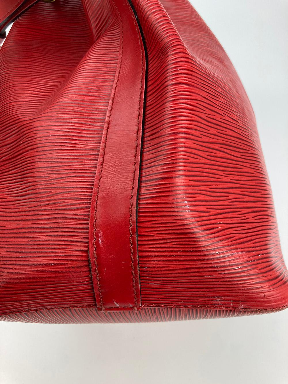 Louis Vuitton Castillian Red Epi Noe Drawstring Bucket Bag For Sale 5