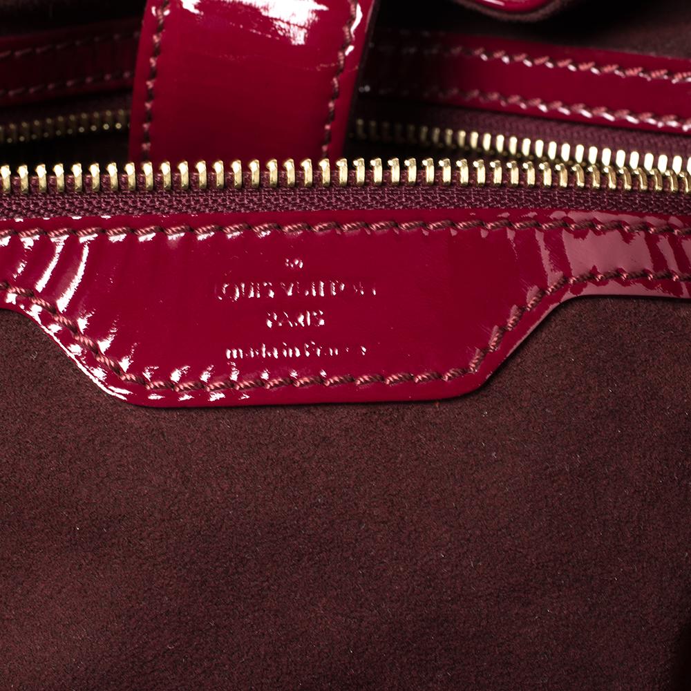 Louis Vuitton - Sac Surya L en cuir verni Mahina Cerise, édition limitée 6