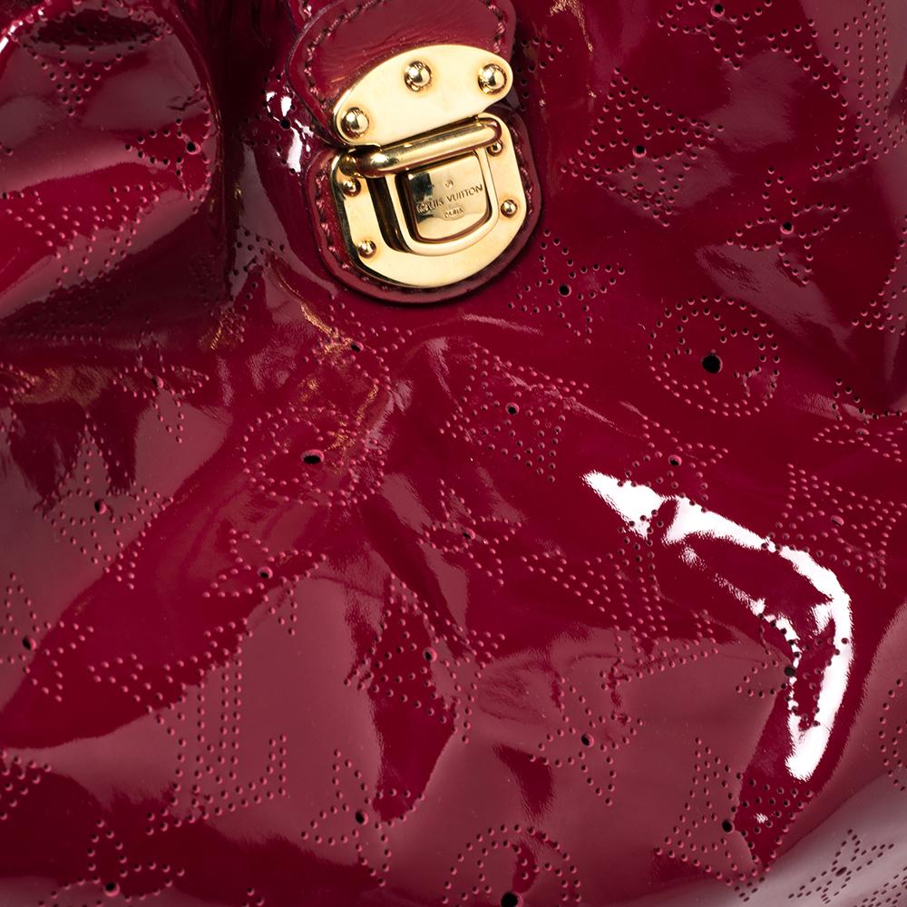 Louis Vuitton - Sac Surya L en cuir verni Mahina Cerise, édition limitée 4