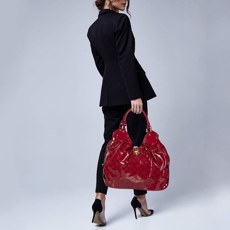 Louis Vuitton Cerise Mahina Patent Leather Surya XL Bag In Fair Condition In Dubai, Al Qouz 2