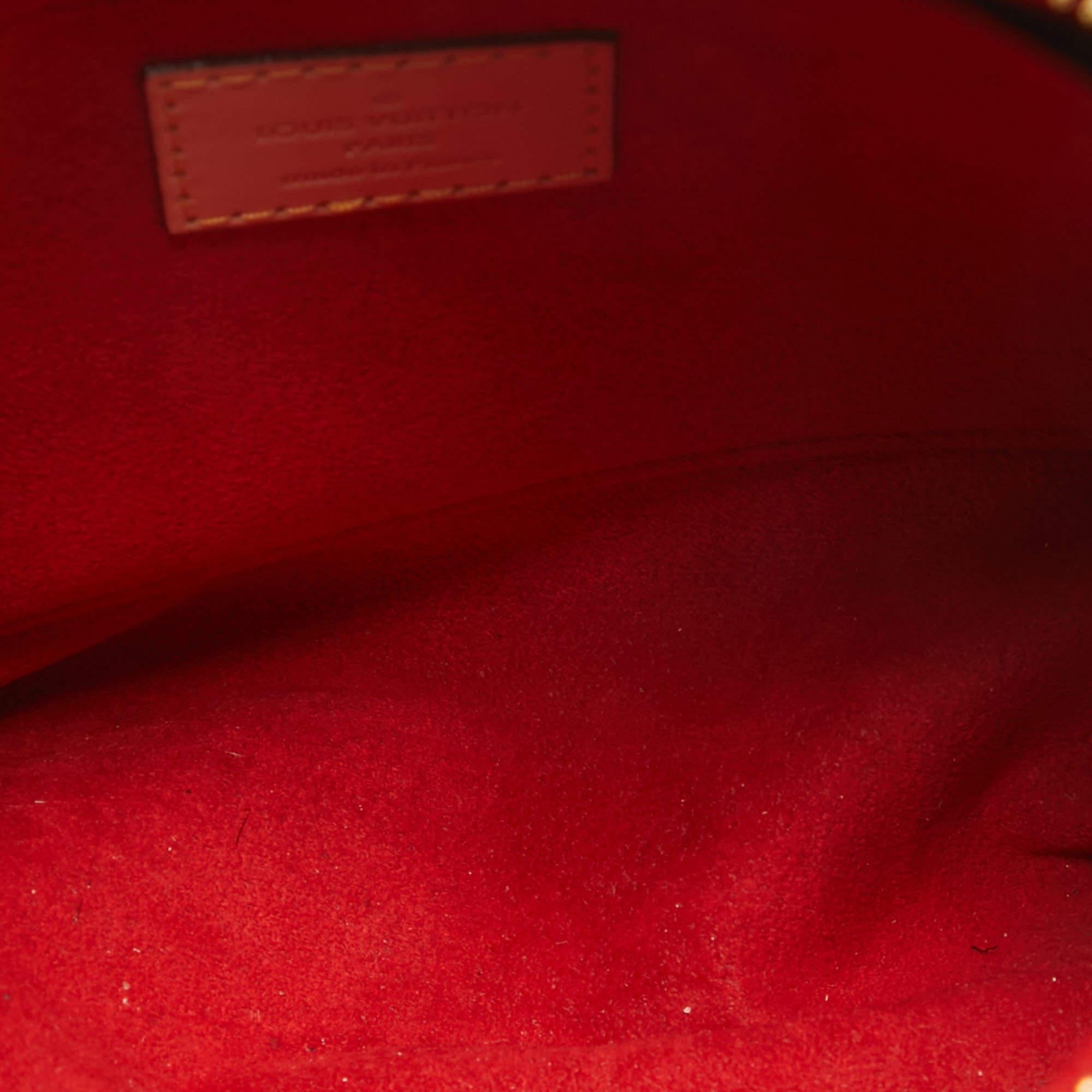 Louis Vuitton Cerise Monogramm Canvas Pallas BB Tasche aus Segeltuch im Zustand „Hervorragend“ im Angebot in Dubai, Al Qouz 2