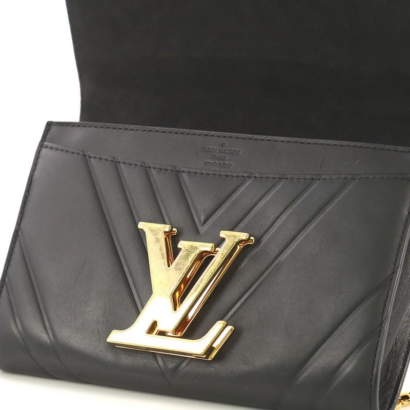 Women's Louis Vuitton Chain Louise Clutch Airy V Leather GM