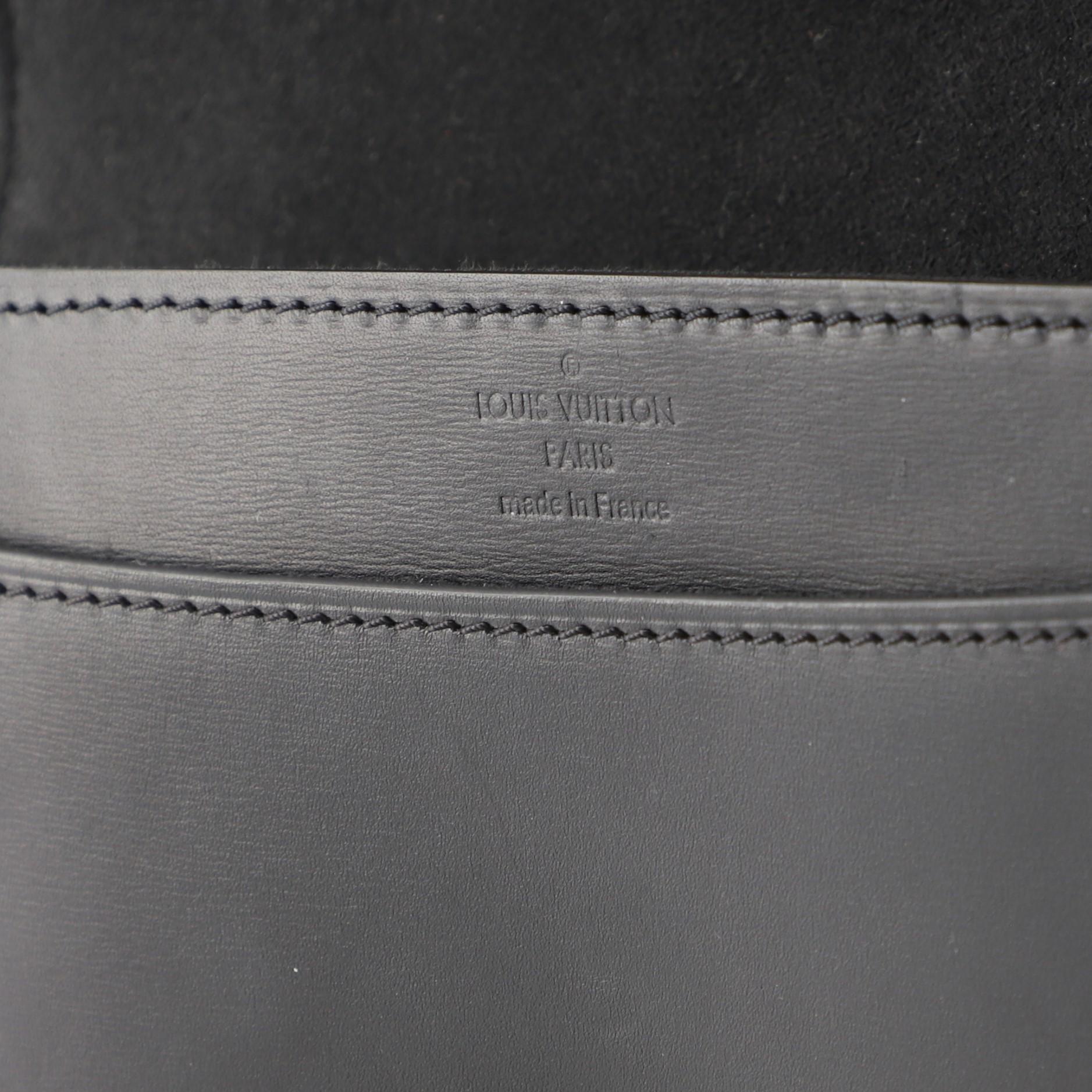 Louis Vuitton Chain Louise Clutch Leather GM 2