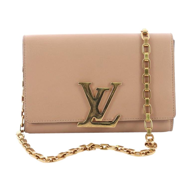 Louis Vuitton Chain Louise Clutch Leather GM at 1stdibs