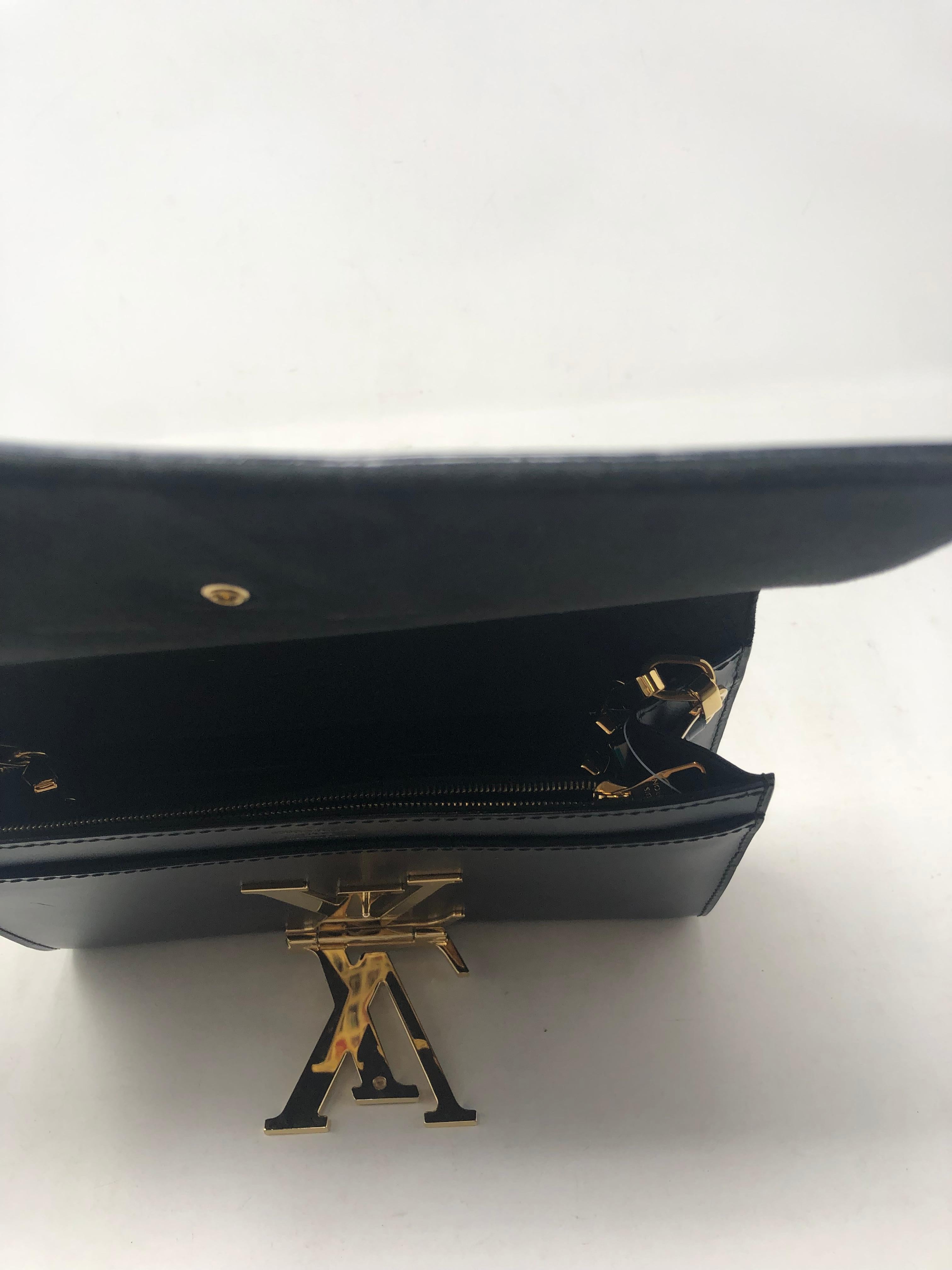 Louis Vuitton Chain Louise GM Black  3