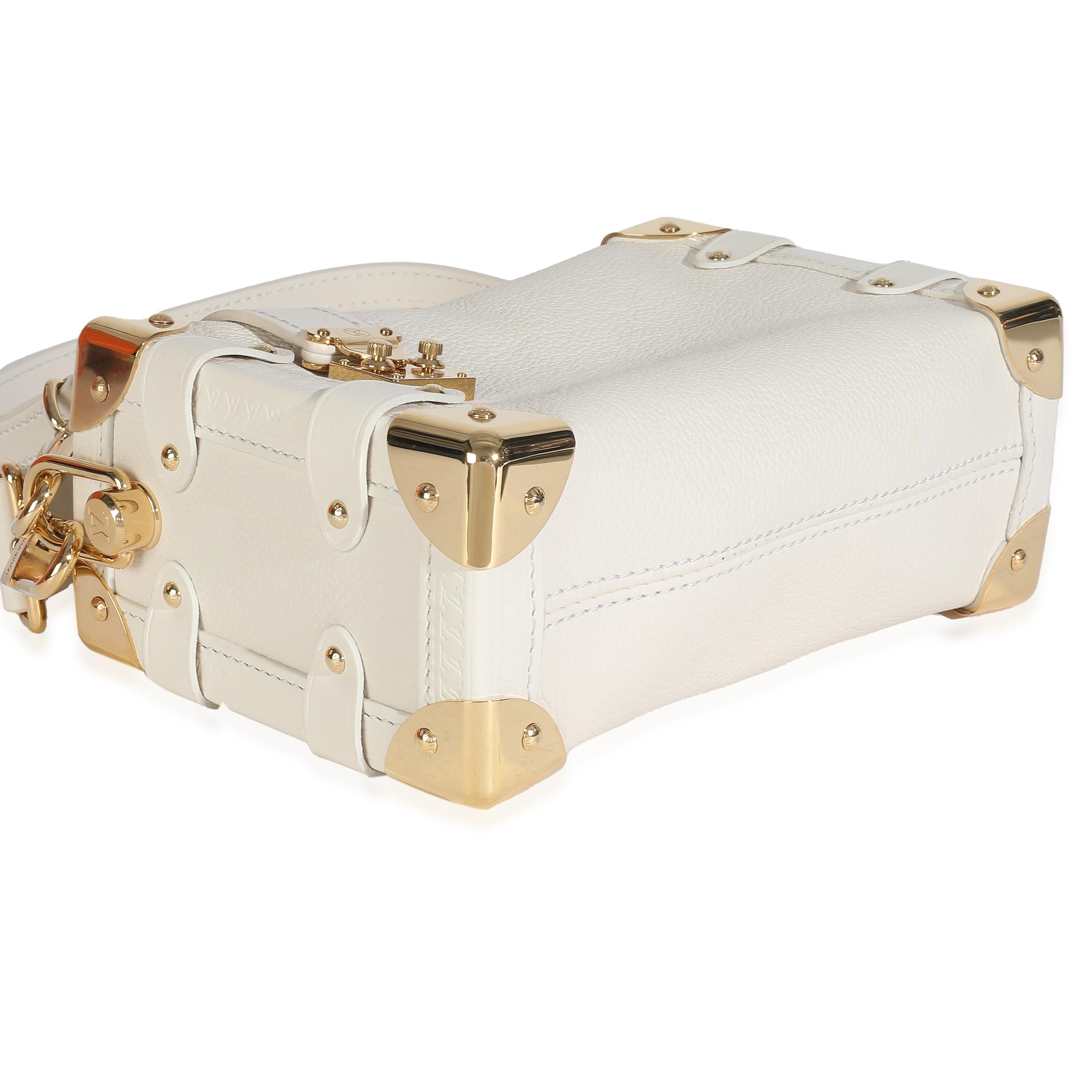 Louis Vuitton Chalk Genarbtes Kalbsleder Side Trunk PM im Angebot 2