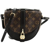 Louis Vuitton Reverse Monogram Chantilly Lock Crossbody Bag - White  Crossbody Bags, Handbags - LOU772344