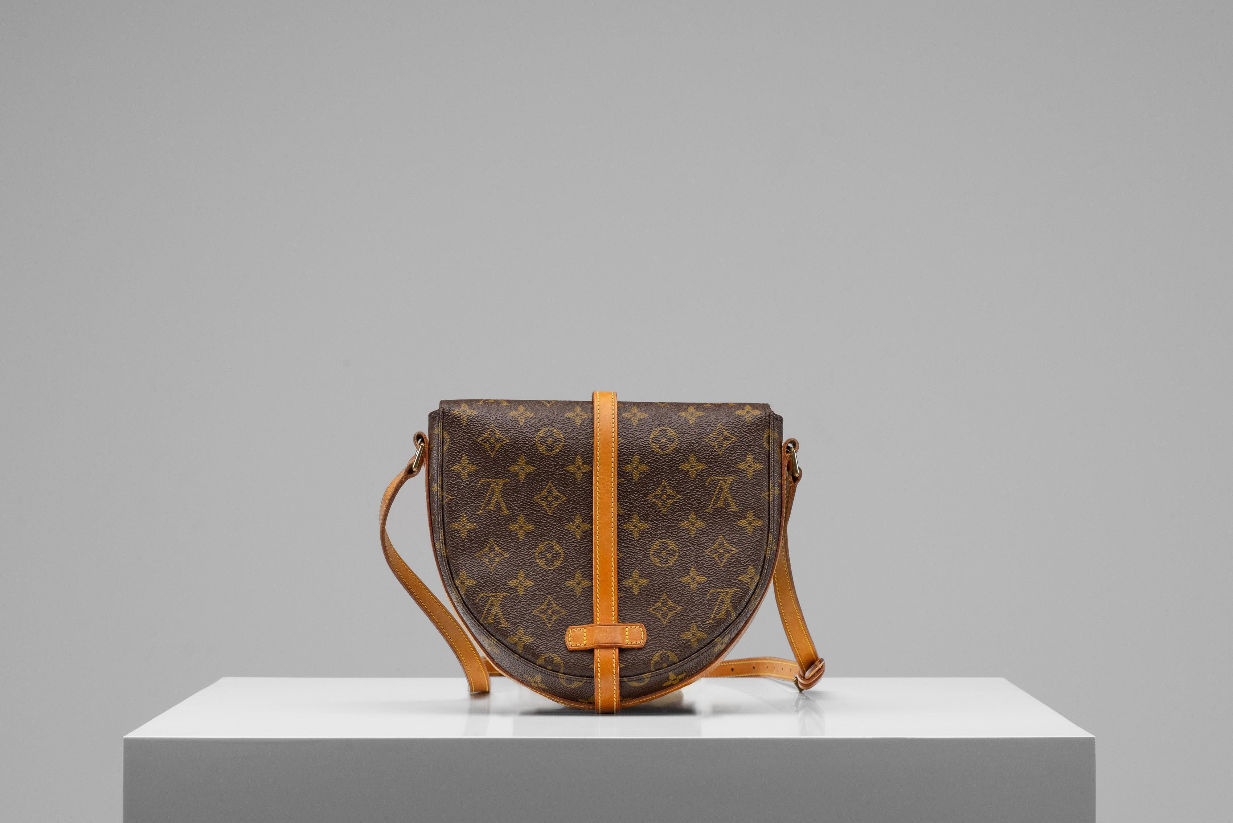 Women's or Men's Louis Vuitton Chantilly Vintage Monogram Crossbody Bag