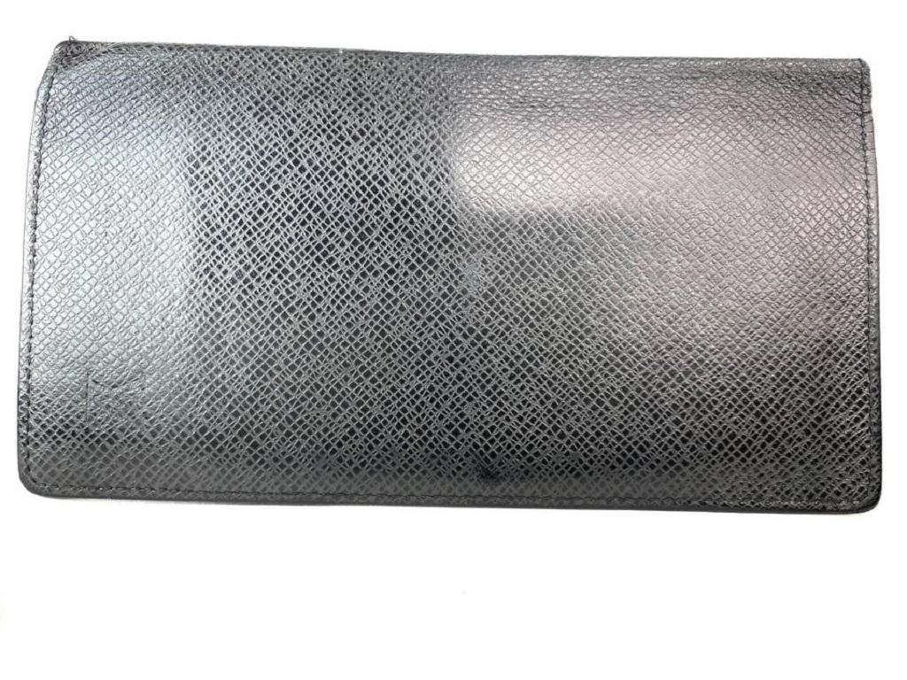 Louis Vuitton Charcoal Black Glacier Taiga Leather Brazza Long Wallet 17LVA1022 For Sale 6