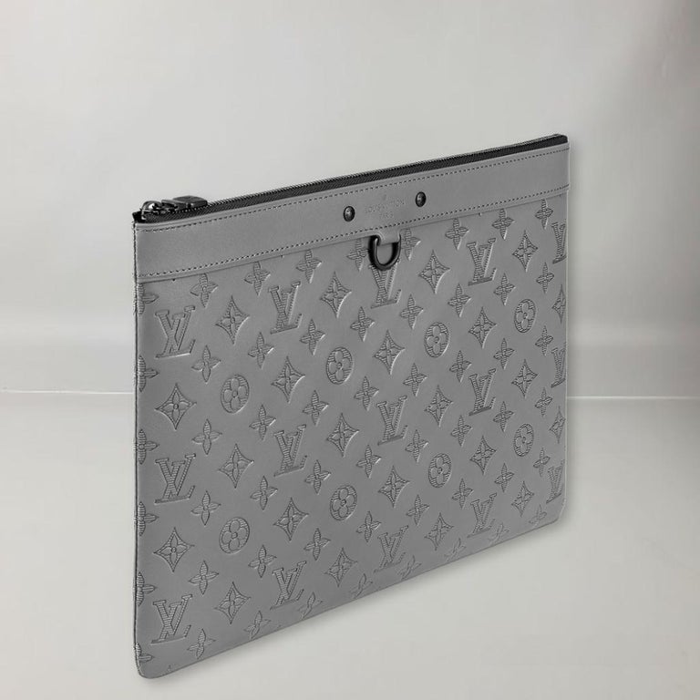Louis Vuitton Charcoal grey Monogram Shadow Calfskin Discovery clutch For  Sale at 1stDibs