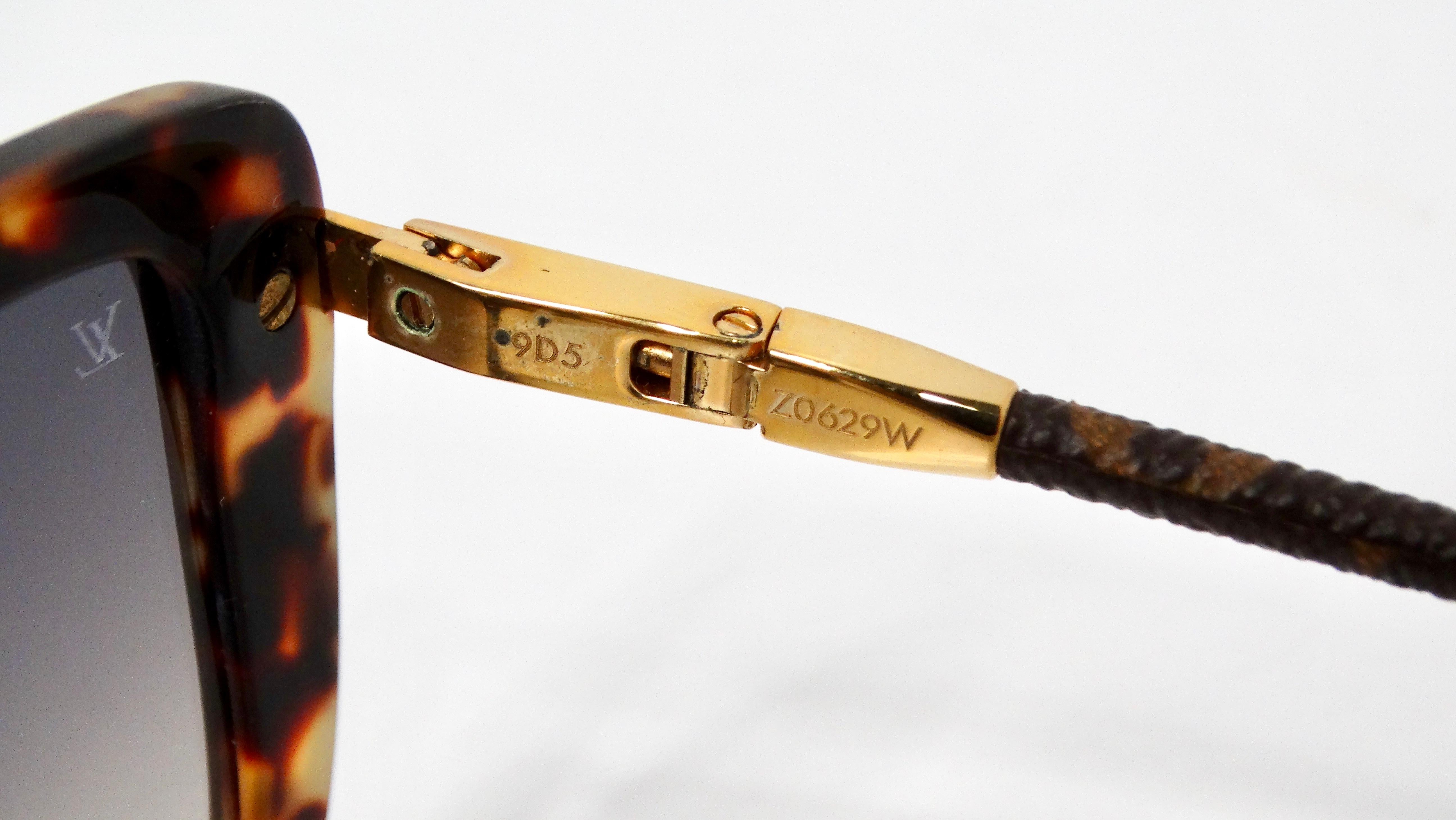 Lunettes de soleil pliables Louis Vuitton Charlotte Frame Tortoise Acetate Monogram en vente 5