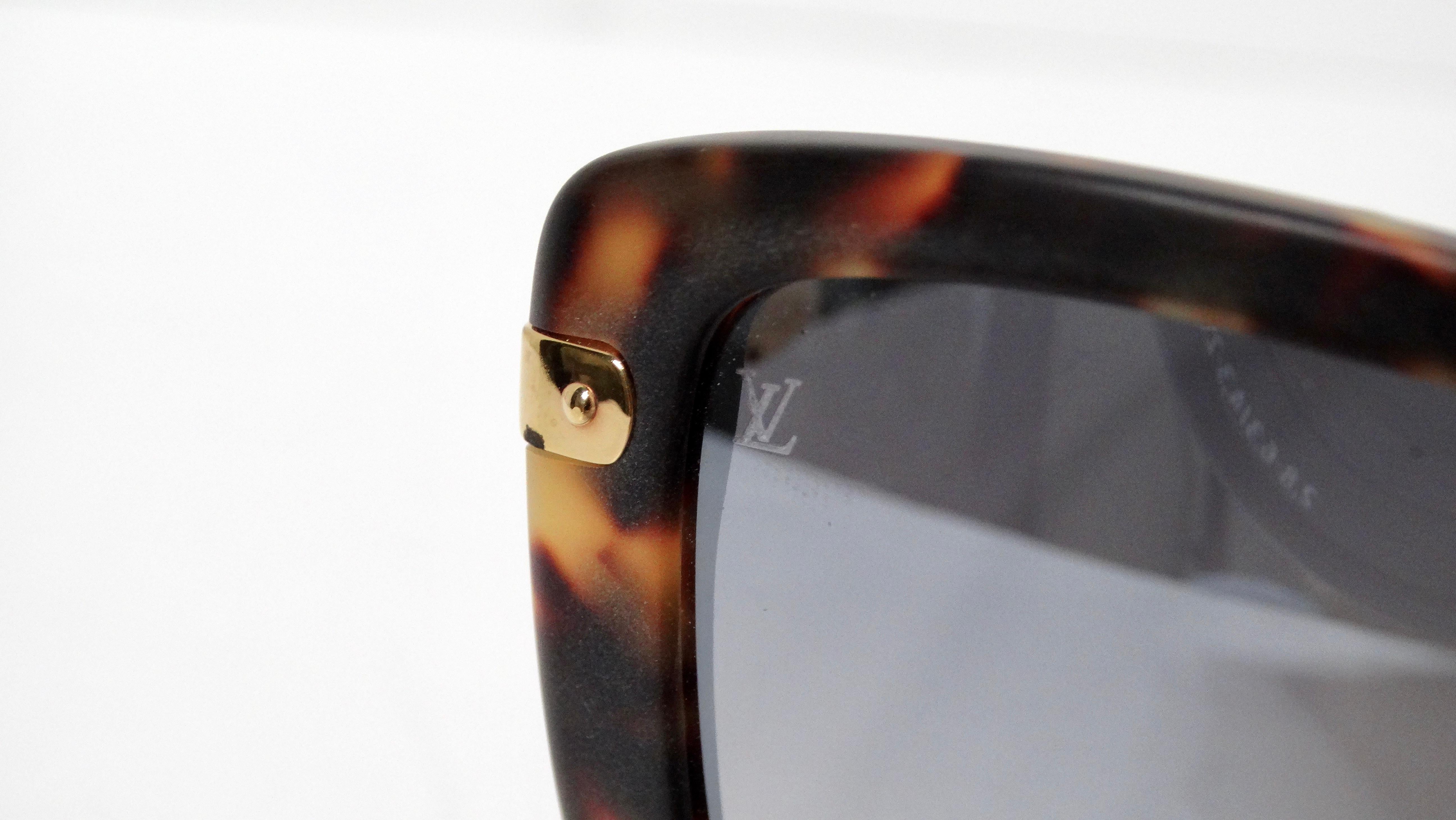 Lunettes de soleil pliables Louis Vuitton Charlotte Frame Tortoise Acetate Monogram Pour femmes en vente
