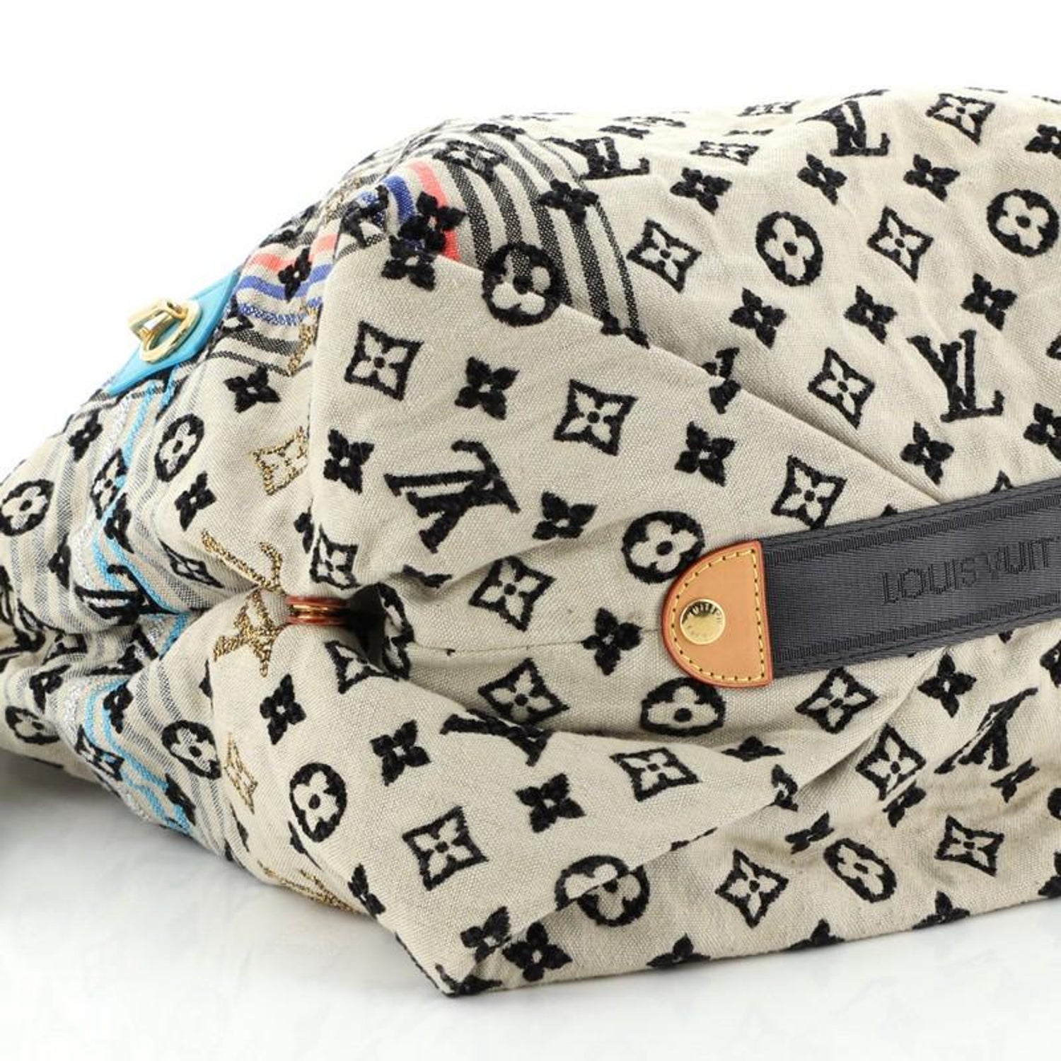 Louis Vuitton Cheche Bohemian Handbag Monogram Jacquard Fabric at 1stDibs | louis  vuitton cheche bohemian bag, louis vuitton bohemian bag, louis vuitton  fabric purse