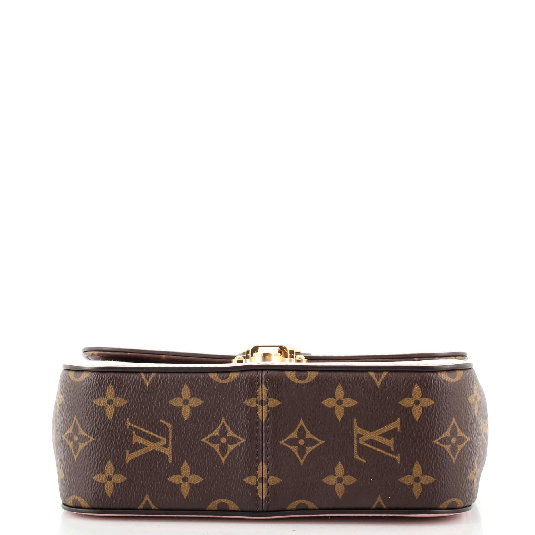 Louis Vuitton Kirschbaumholz Handtasche Vernis mit Monogramm Canvas BB im Zustand „Gut“ in NY, NY