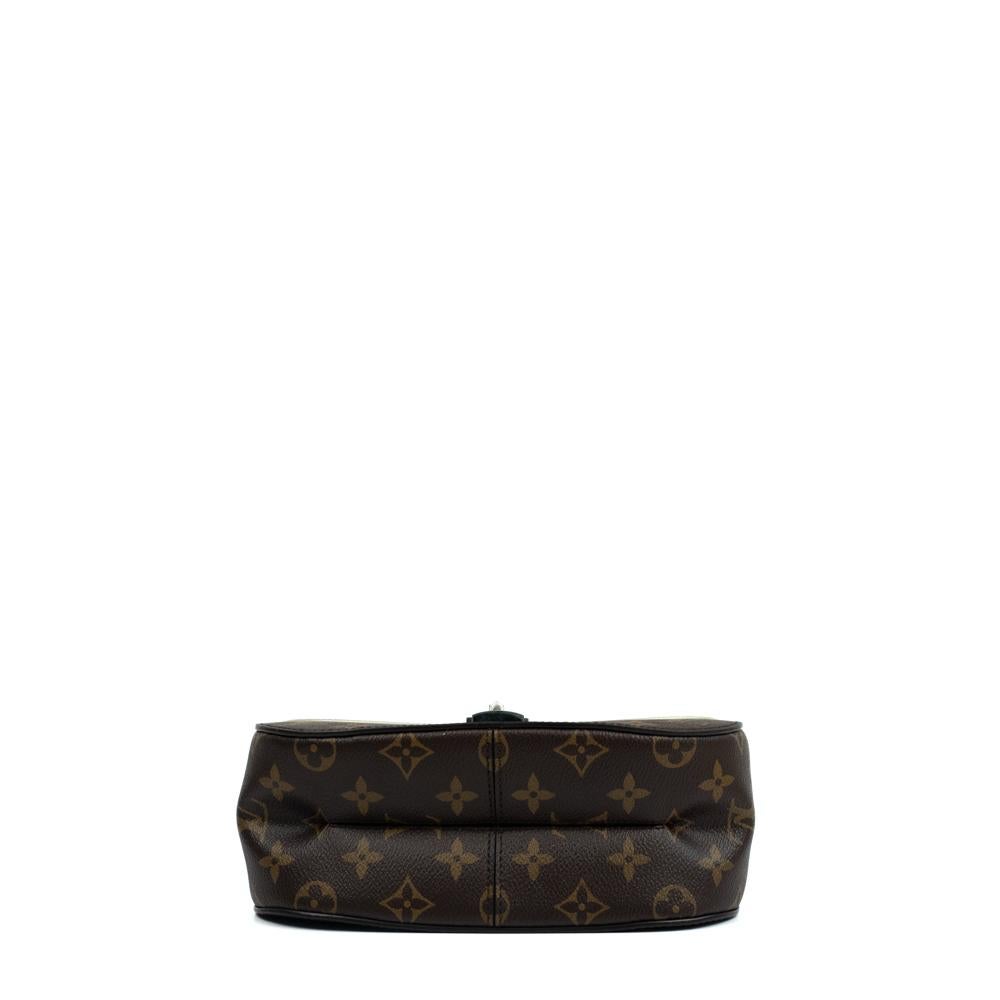 LOUIS VUITTON, Chian It in brown monogram canvas In Good Condition For Sale In Clichy, FR