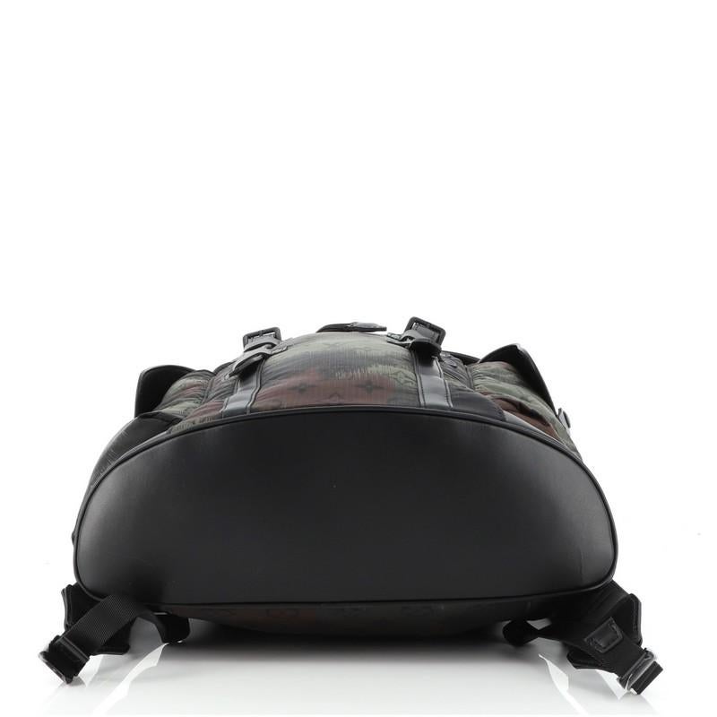 Zaino Louis Vuitton Christopher Edizione Limitata Monogramma Camouflage Nylon In condizioni buone a NY, NY