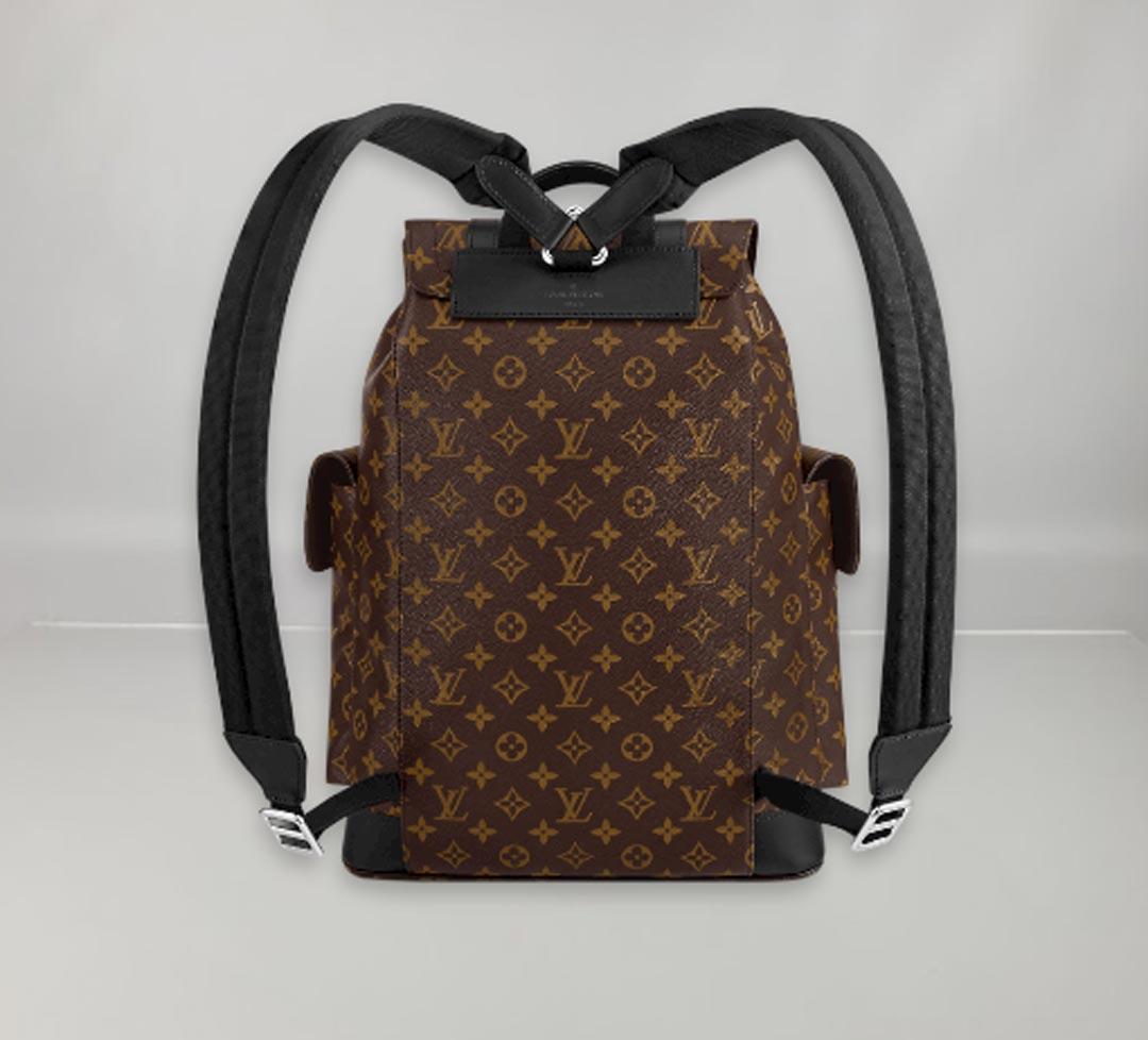 Louis Vuitton Christopher MM Backpack Monogram Canvas  In New Condition In Nicosia, CY