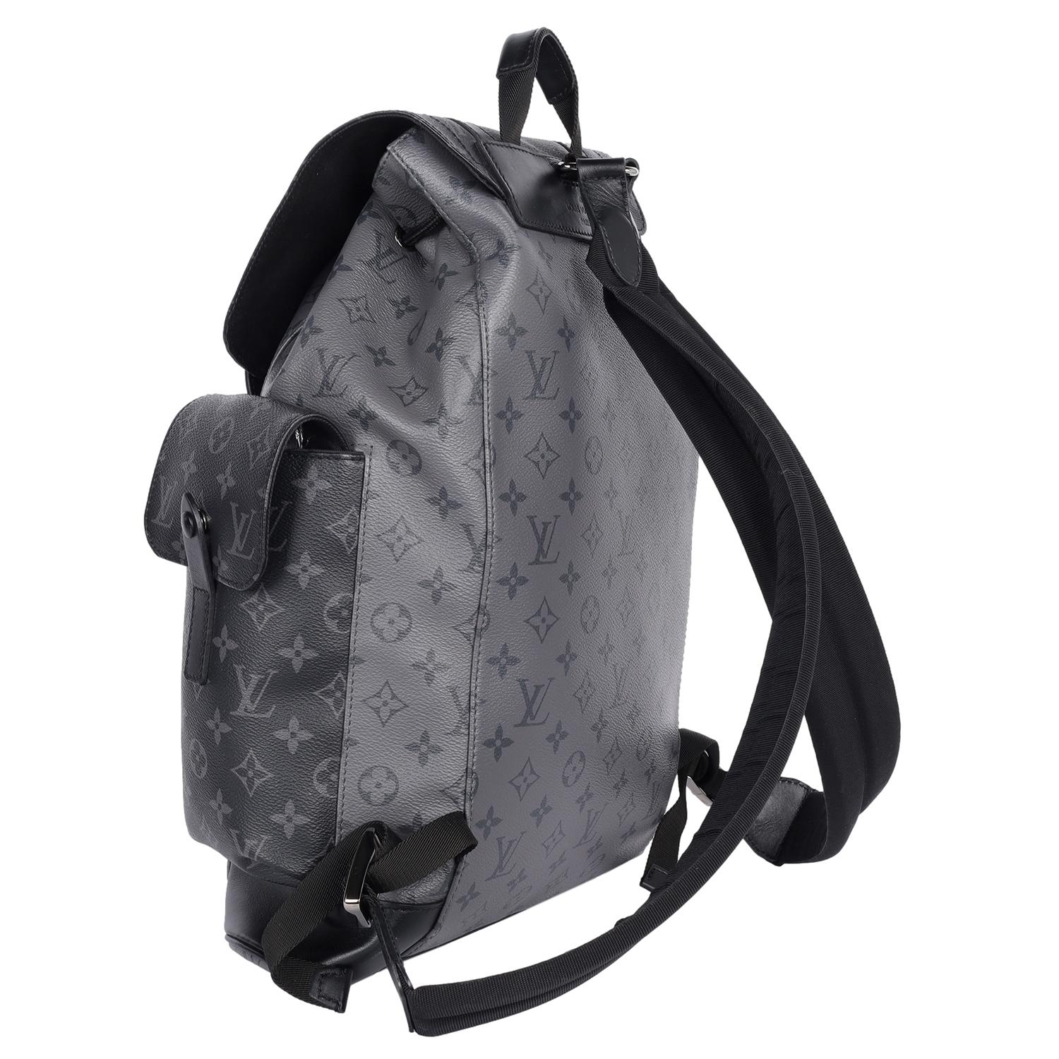 LOUIS VUITTON Christopher Monogram Eclipse Backpack In Good Condition For Sale In Salt Lake Cty, UT