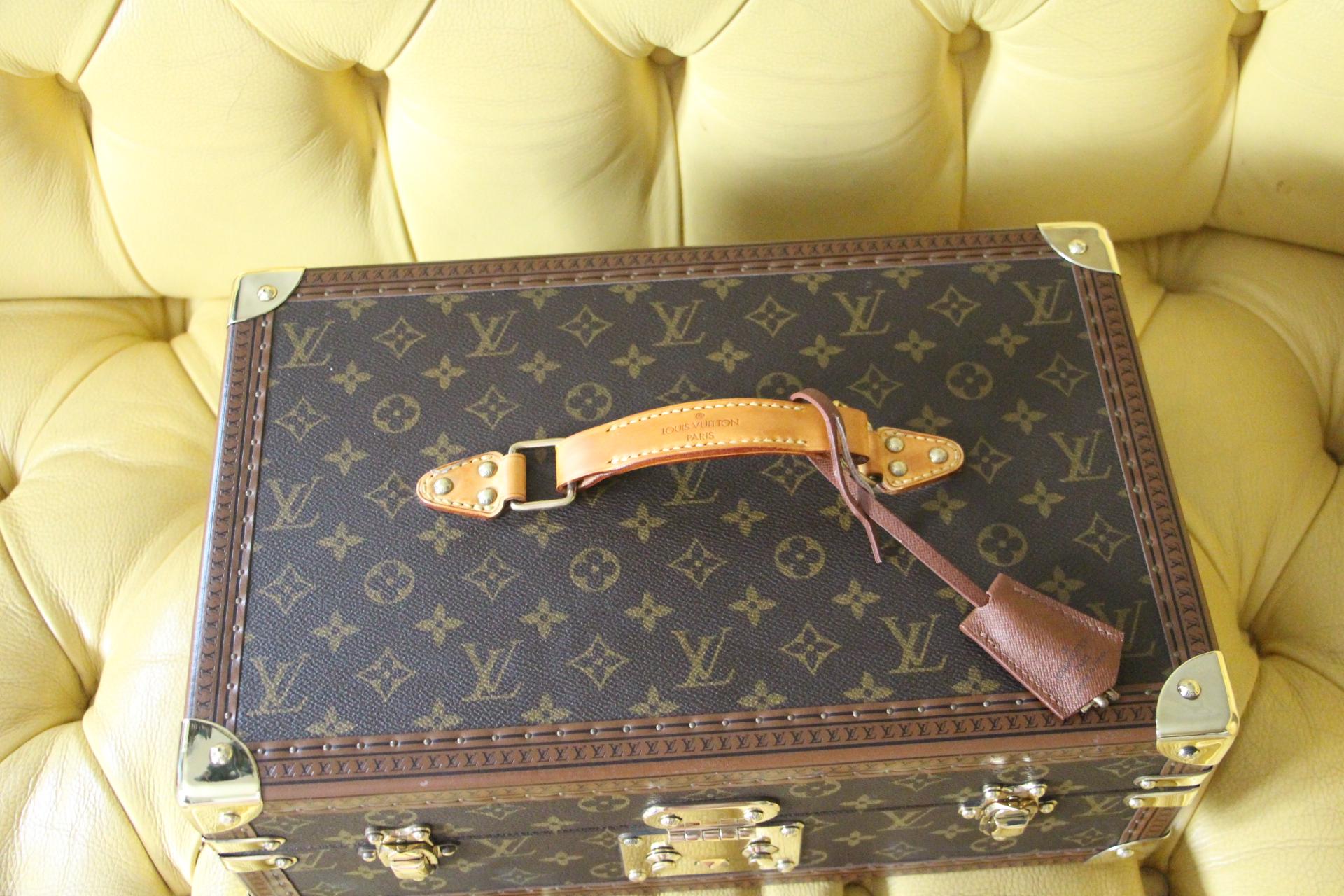 Louis Vuitton Cigars Humidor, Louis Vuitton Cigars Box, Vuitton Cigars Case In Excellent Condition In Saint-Ouen, FR