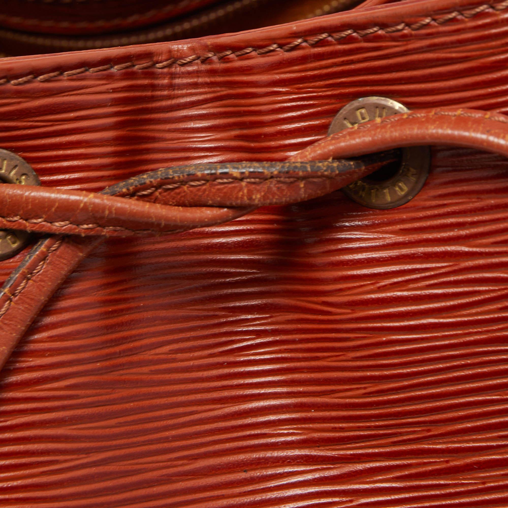 Louis Vuitton Cipango Gold Epi Leather Petit Noe Bag For Sale 8