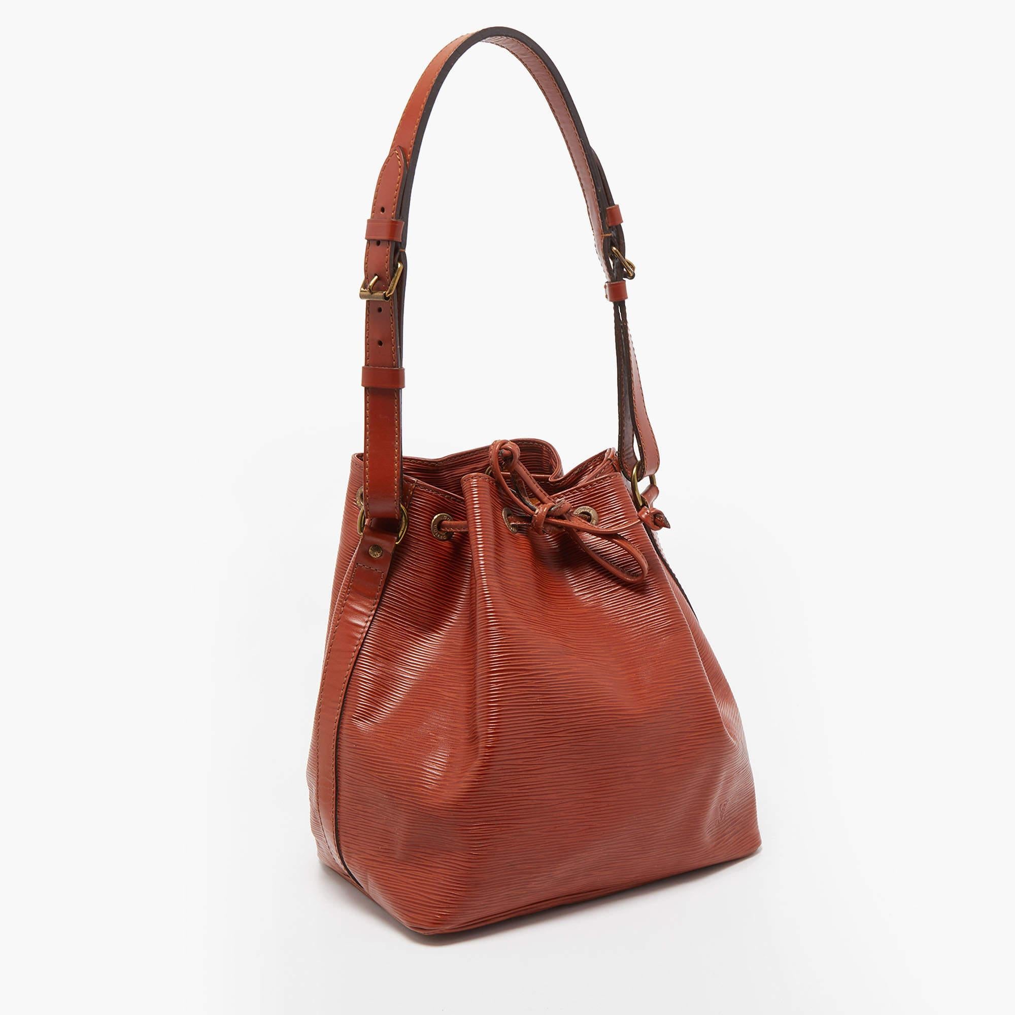 Louis Vuitton Cipango Gold Epi Leather Petit Noe Bag In Fair Condition For Sale In Dubai, Al Qouz 2