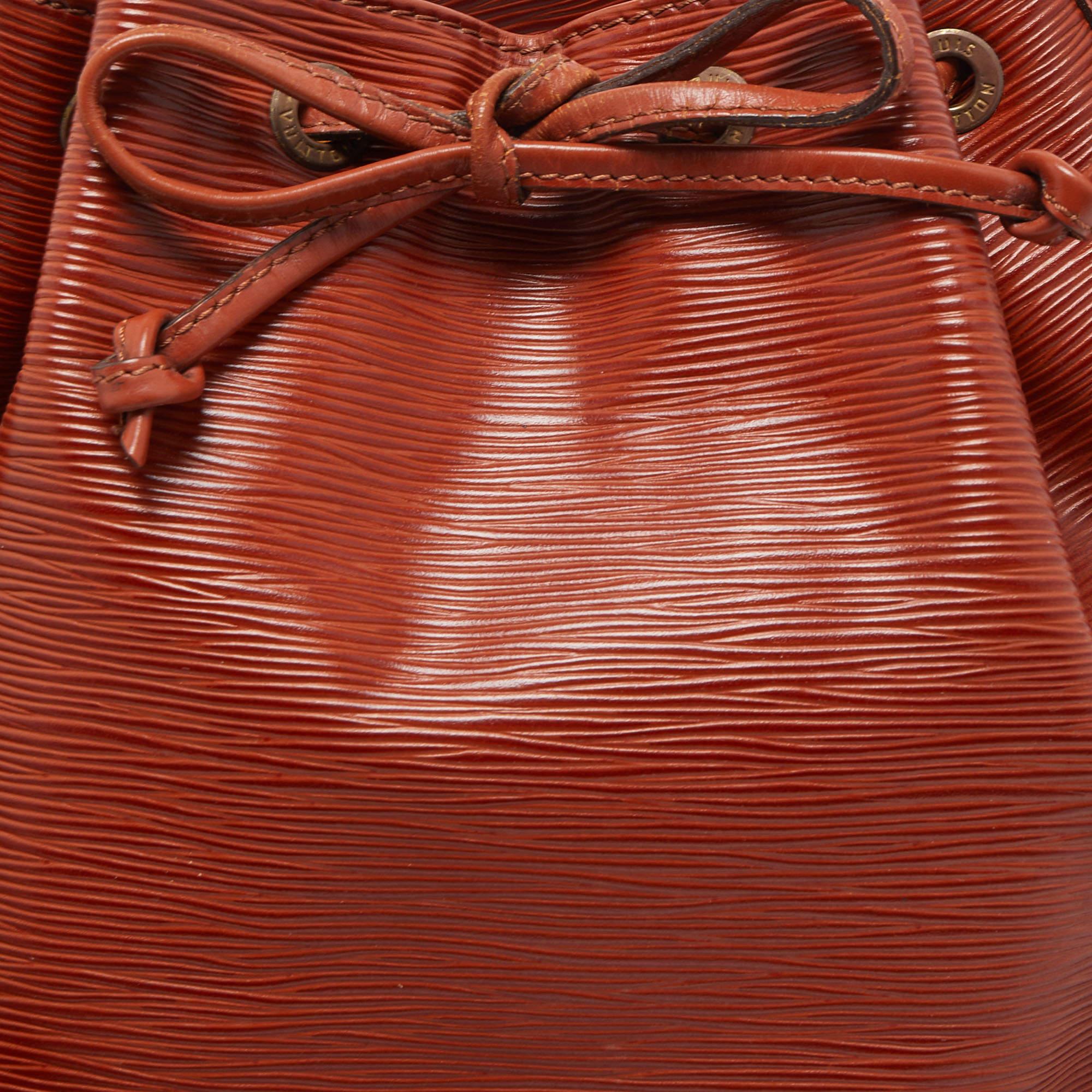 Louis Vuitton Cipango Gold Epi Leather Petit Noe Bag For Sale 4