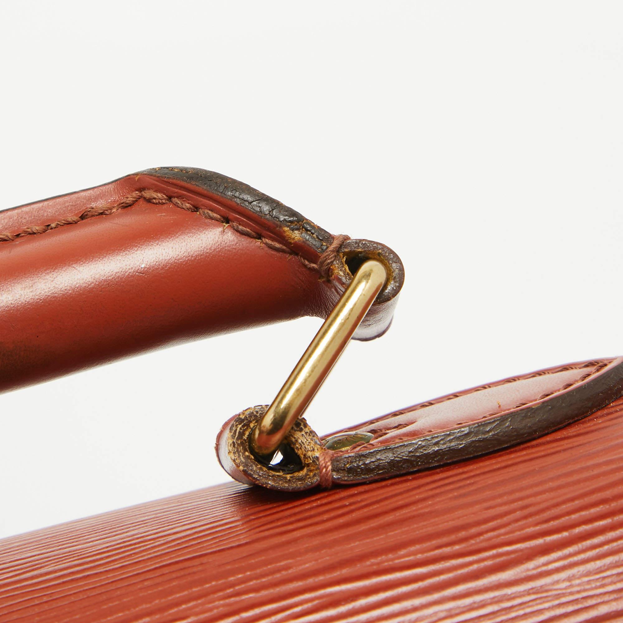 Louis Vuitton Cipango Gold Epi Leather Serviette Conseiller Briefcase In Good Condition For Sale In Dubai, Al Qouz 2